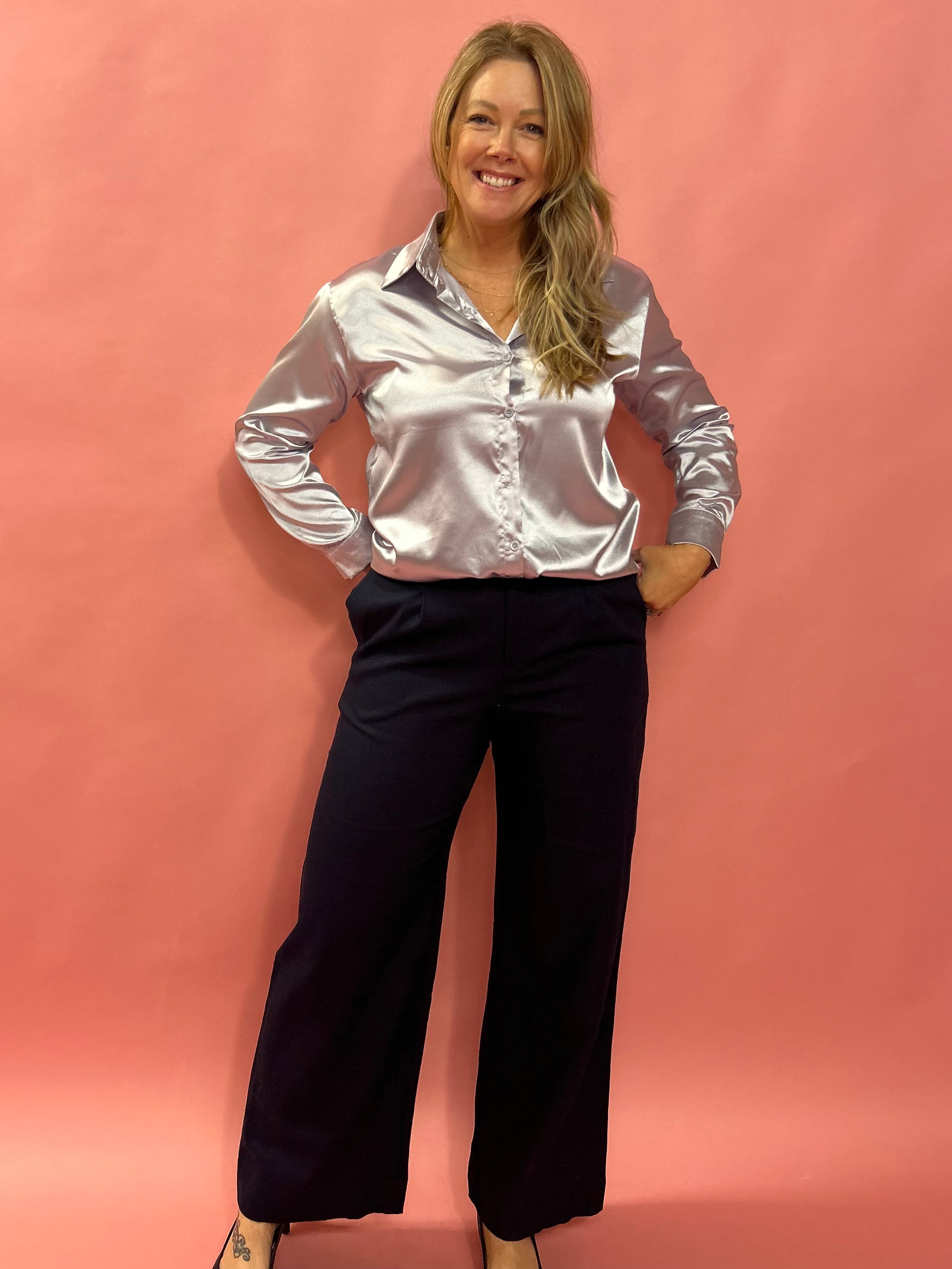 Coastal Chic: Navy Linen Wide-Leg Pin Tuck Pleated Pants