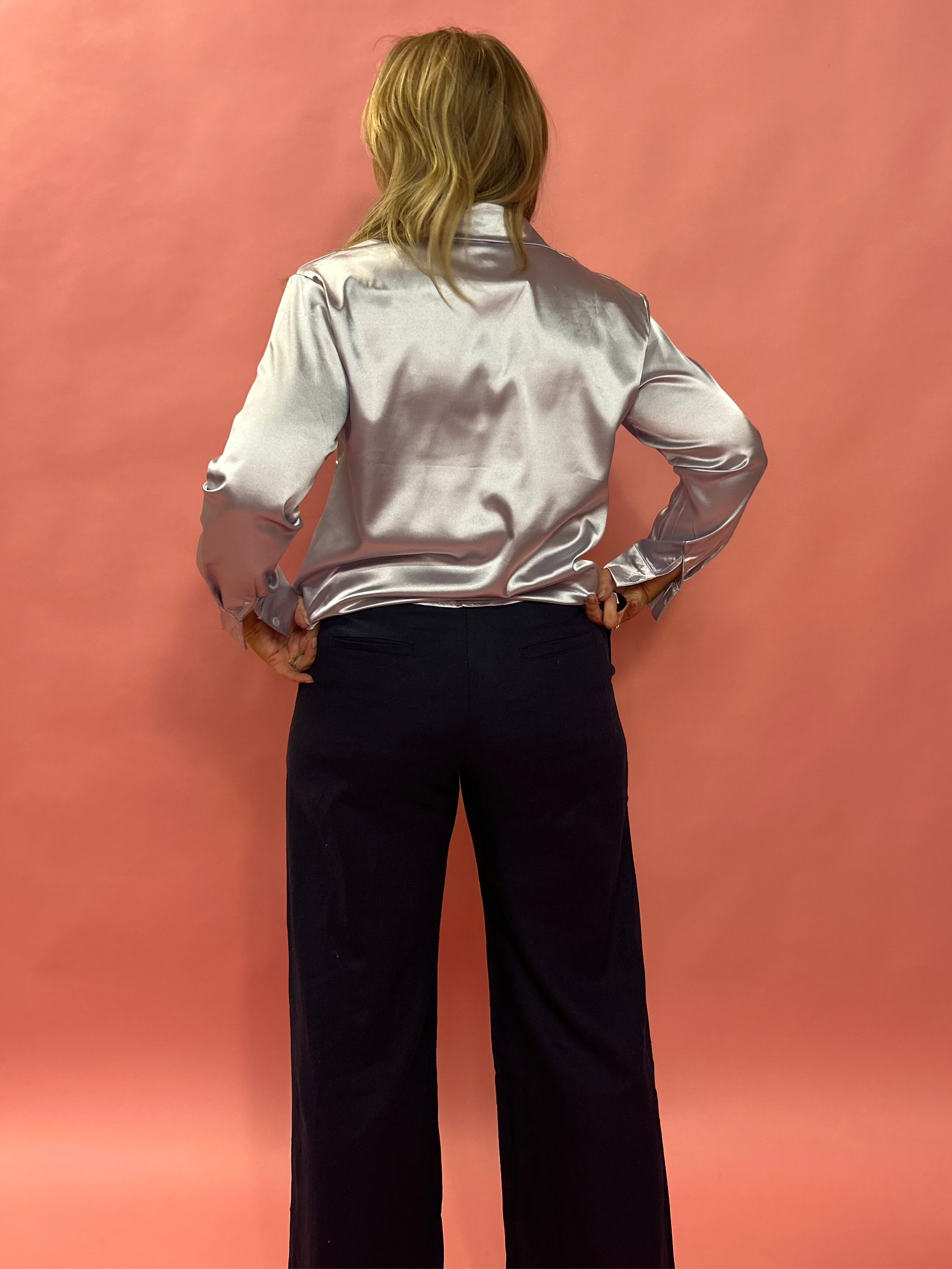 Coastal Chic: Navy Linen Wide-Leg Pin Tuck Pleated Pants