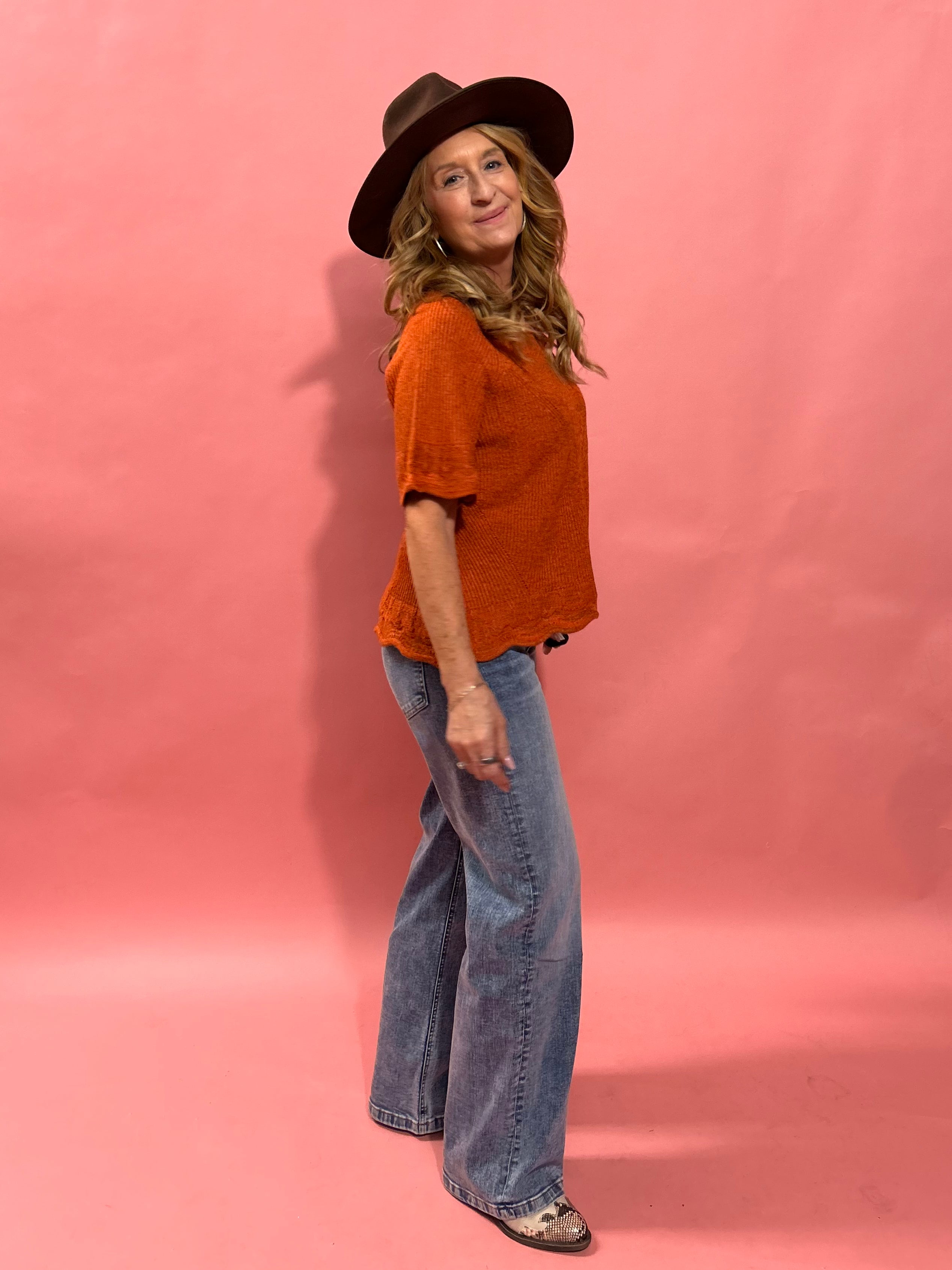 Keera Knit Short Sleeve Sweater in Pumpkin