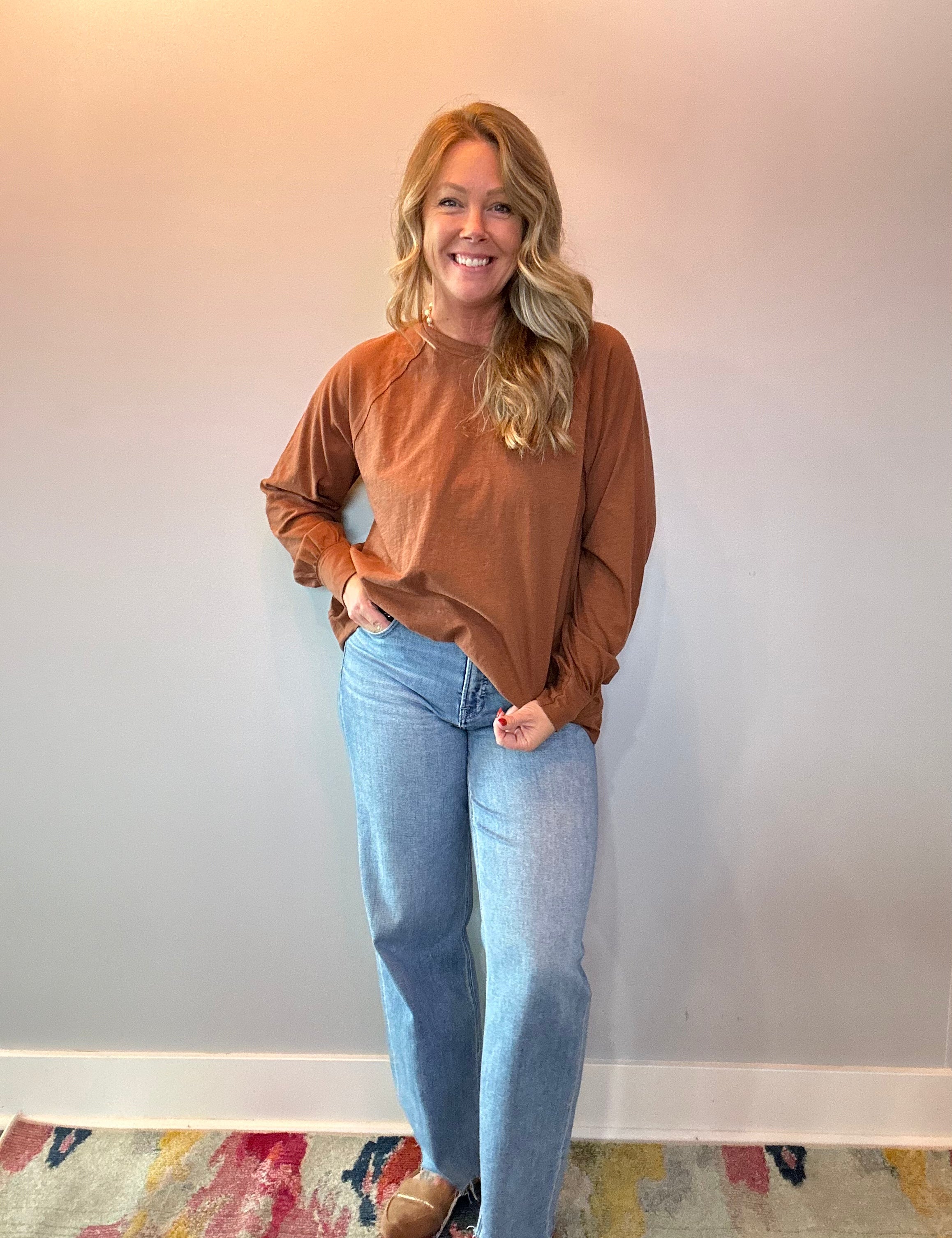 Laid-Back Cotton Slub Top in Brown