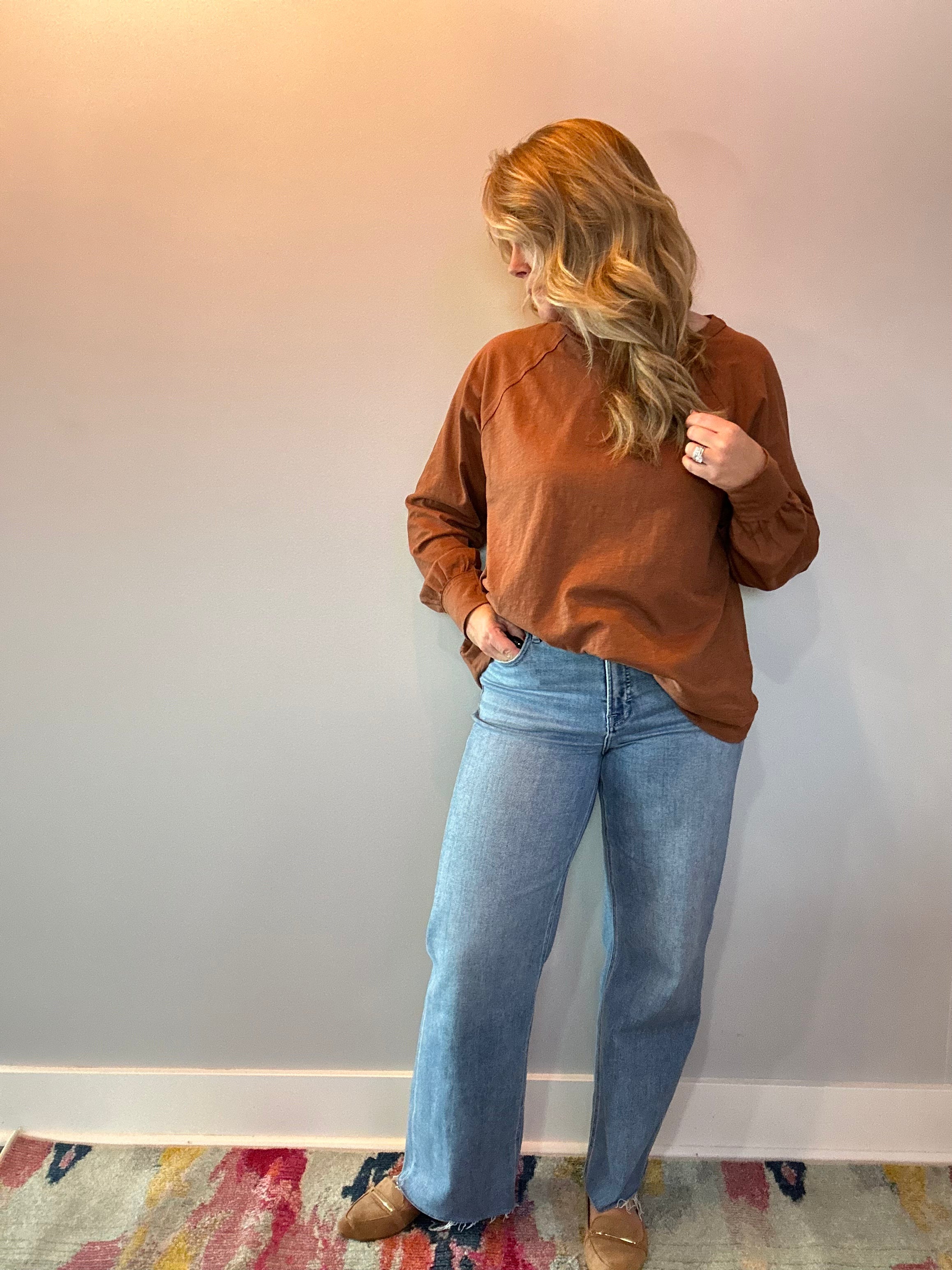 Laid-Back Cotton Slub Top in Brown