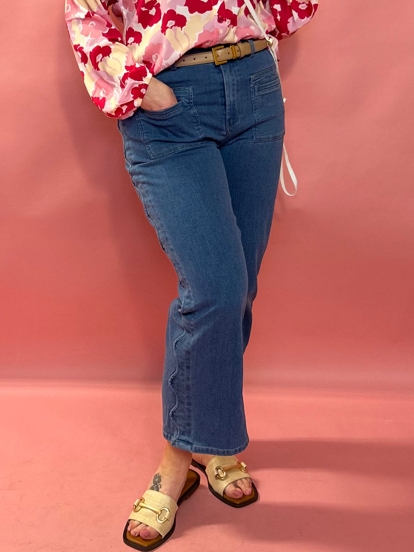 Urban Edge: Medium Wash Barrel Denim Jeans