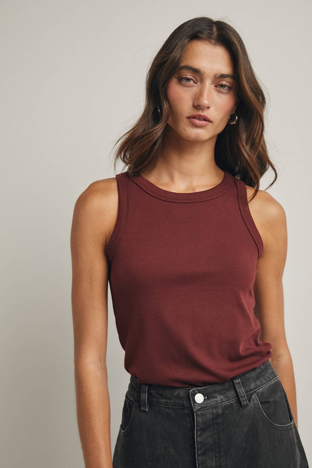 CREW NECK RIBBED KNIT TANK TOP / WL18-1044