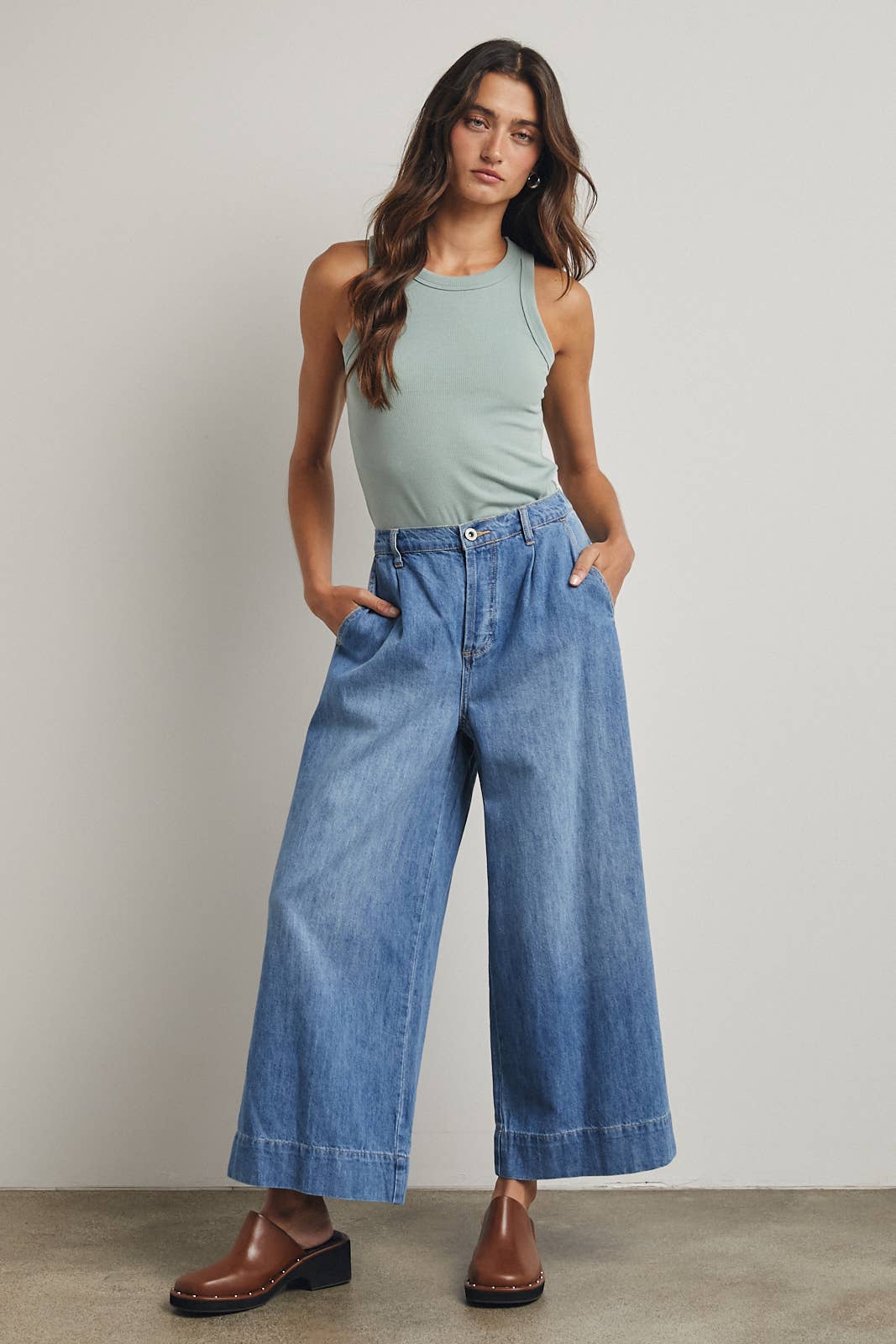 CREW NECK RIBBED KNIT TANK TOP / WL18-1044