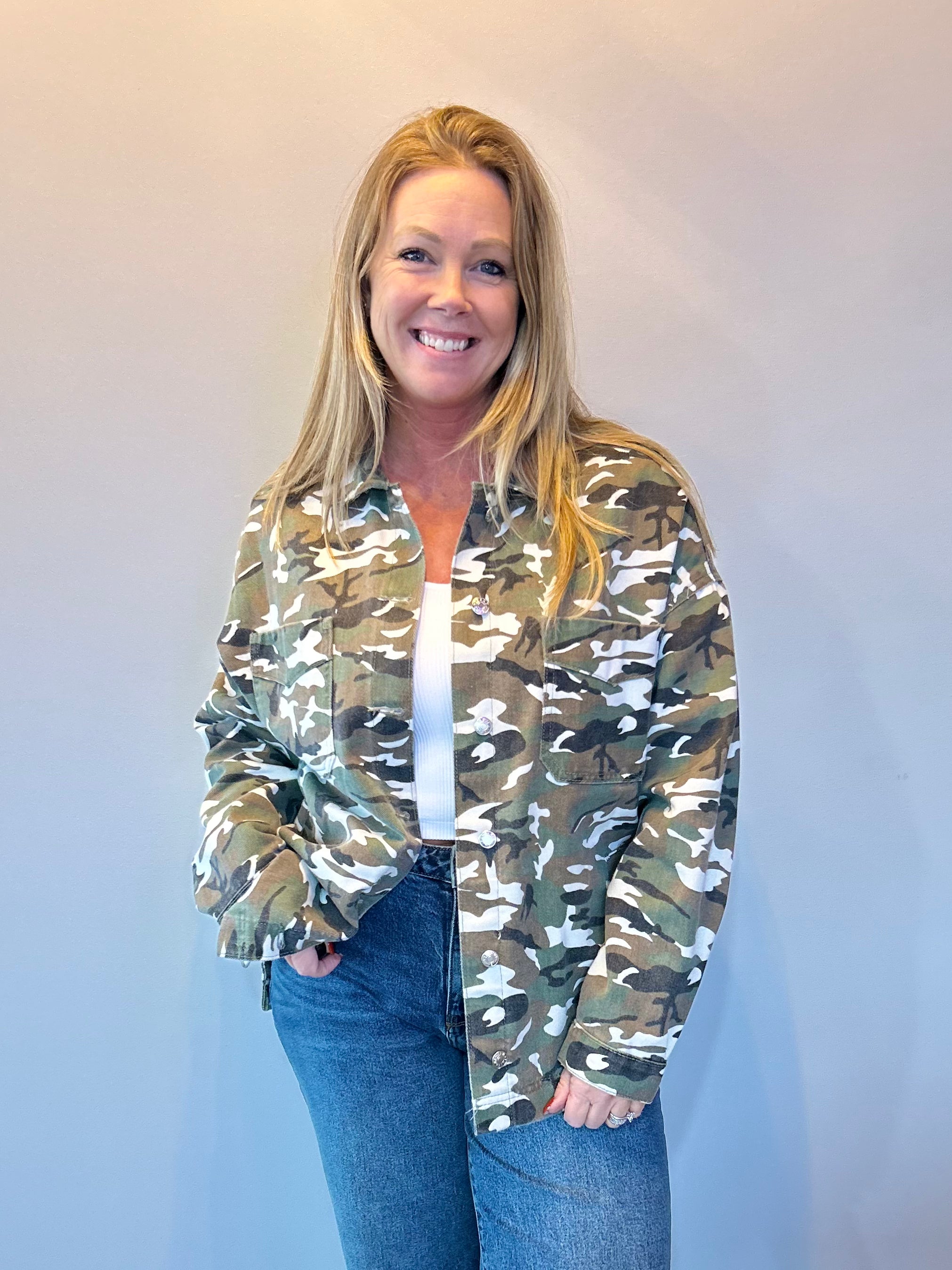Camo Chest Pockets Loose Jean Jacket