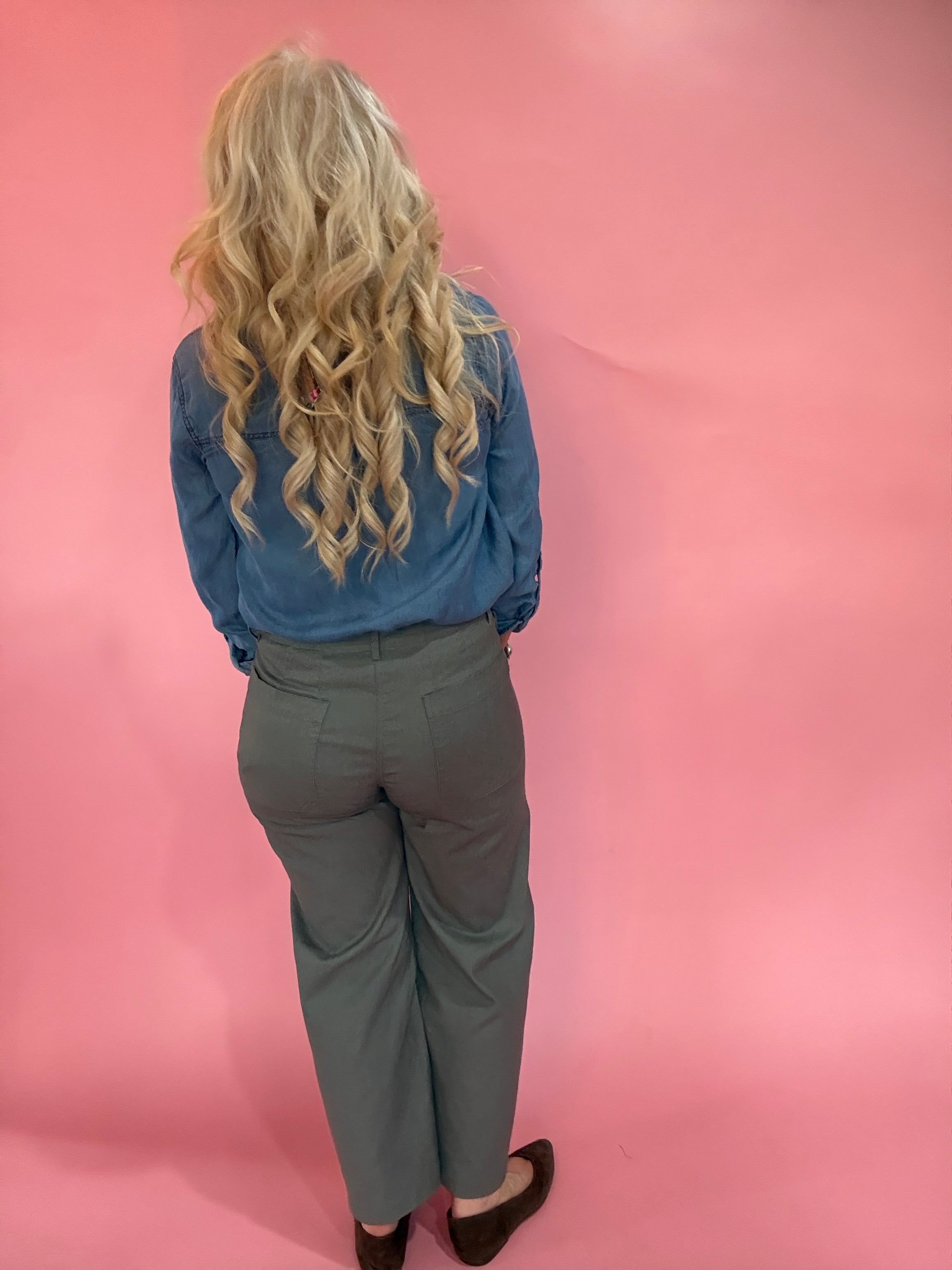 Chambray Collared 3/4 Tab Sleeve Button Down Shirt - Chambray