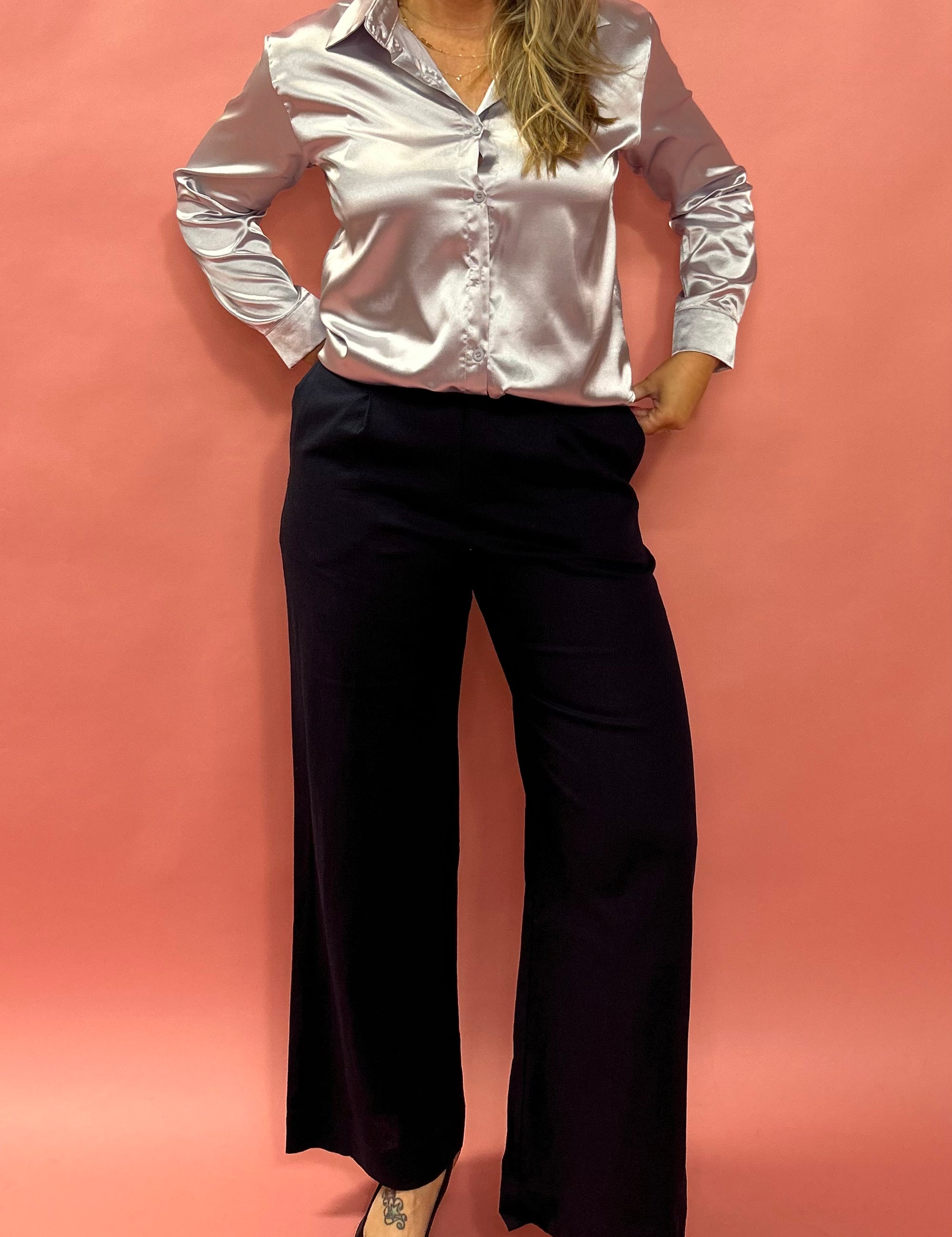 Coastal Chic: Navy Linen Wide-Leg Pin Tuck Pleated Pants