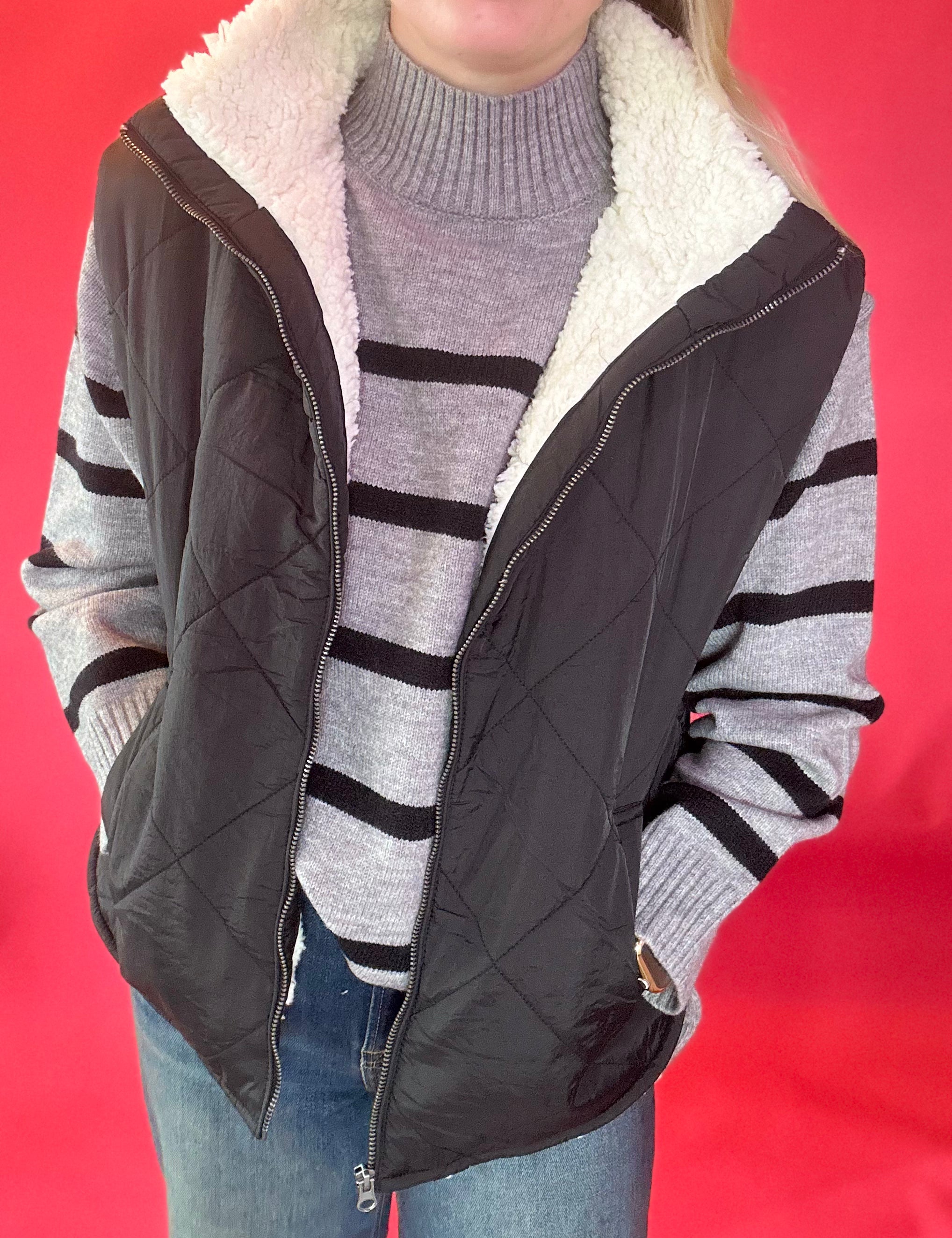 Cozy Contrast Quilted Fleece Vest in Black