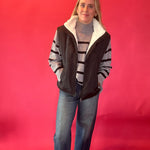 Cozy Contrast Quilted Fleece Vest in Black