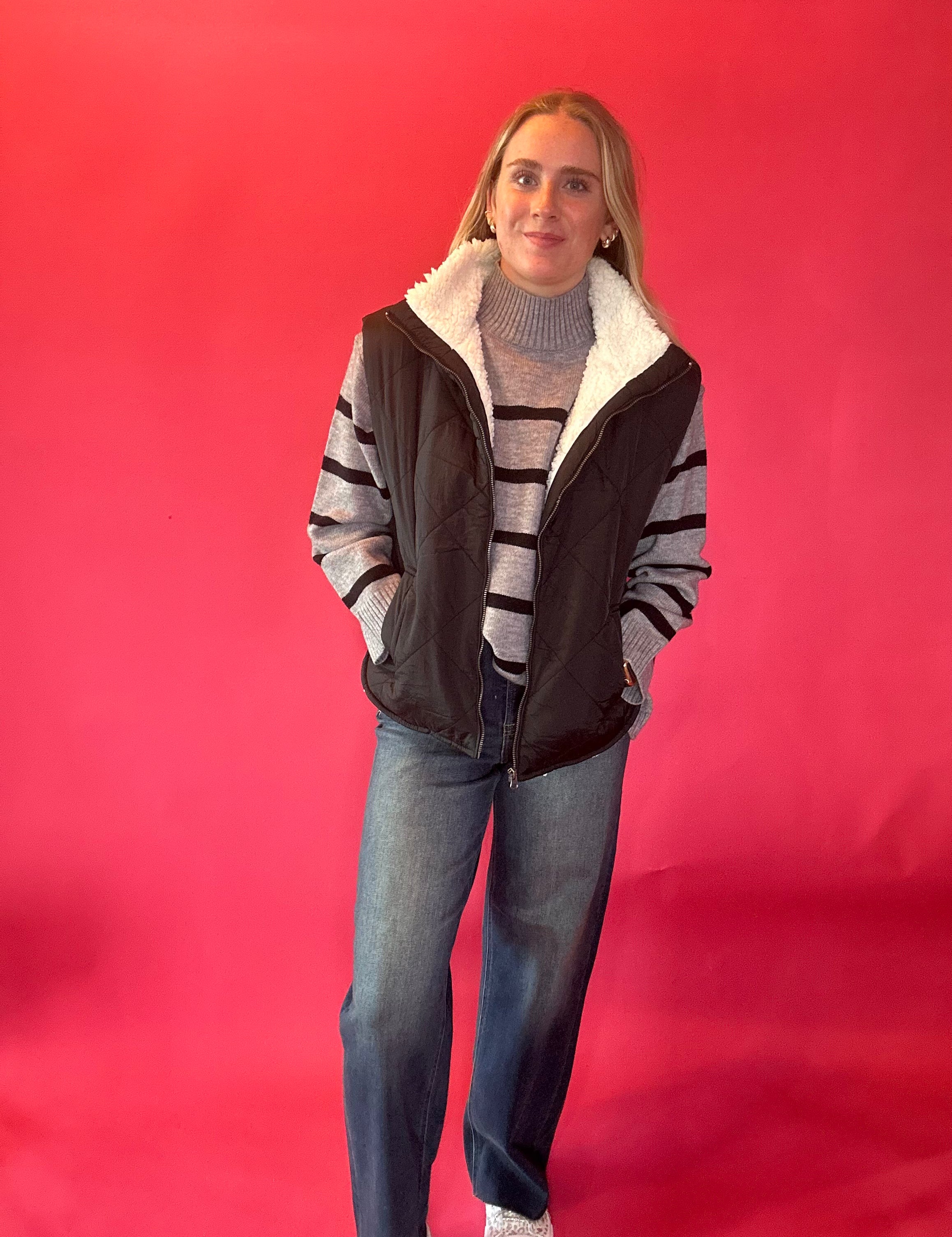 Cozy Contrast Quilted Fleece Vest in Black