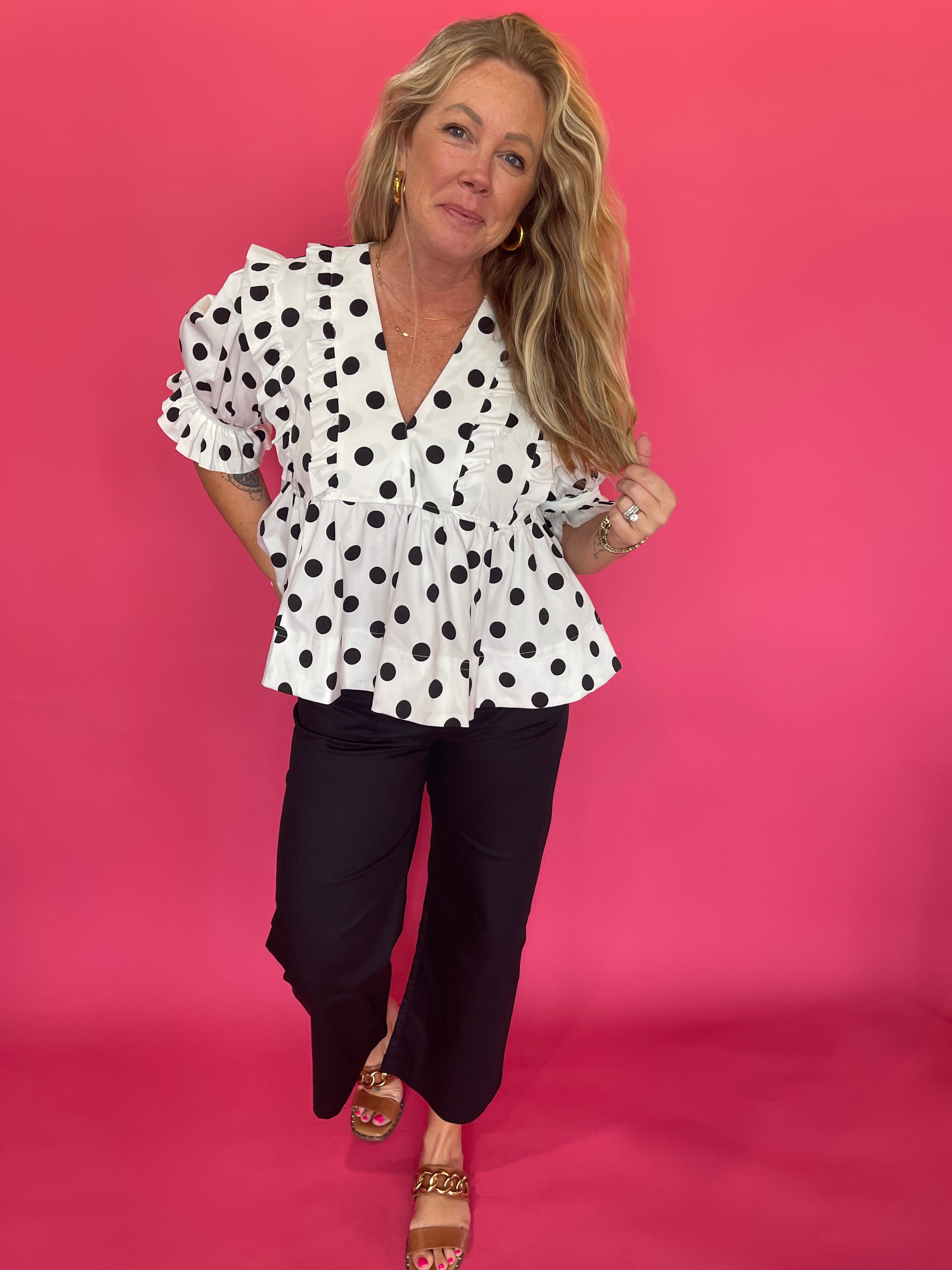 Crop It Like It's Hot Pants in Black
