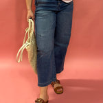 Easygoing Barrel Leg Denim – Light Wash