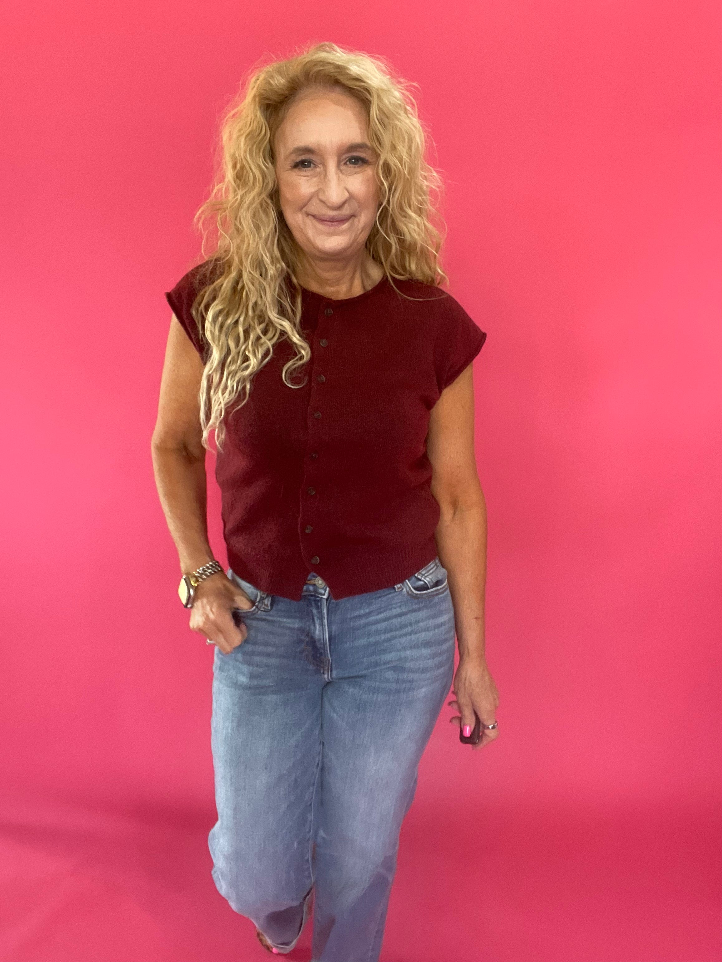 Edge of Glory Sleeveless Cardigan in Burgundy