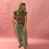 Effortless Edge: High-Waisted Wide-Leg Ankle Pants in Khaki