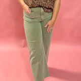 Effortless Edge: High-Waisted Wide-Leg Ankle Pants in Khaki