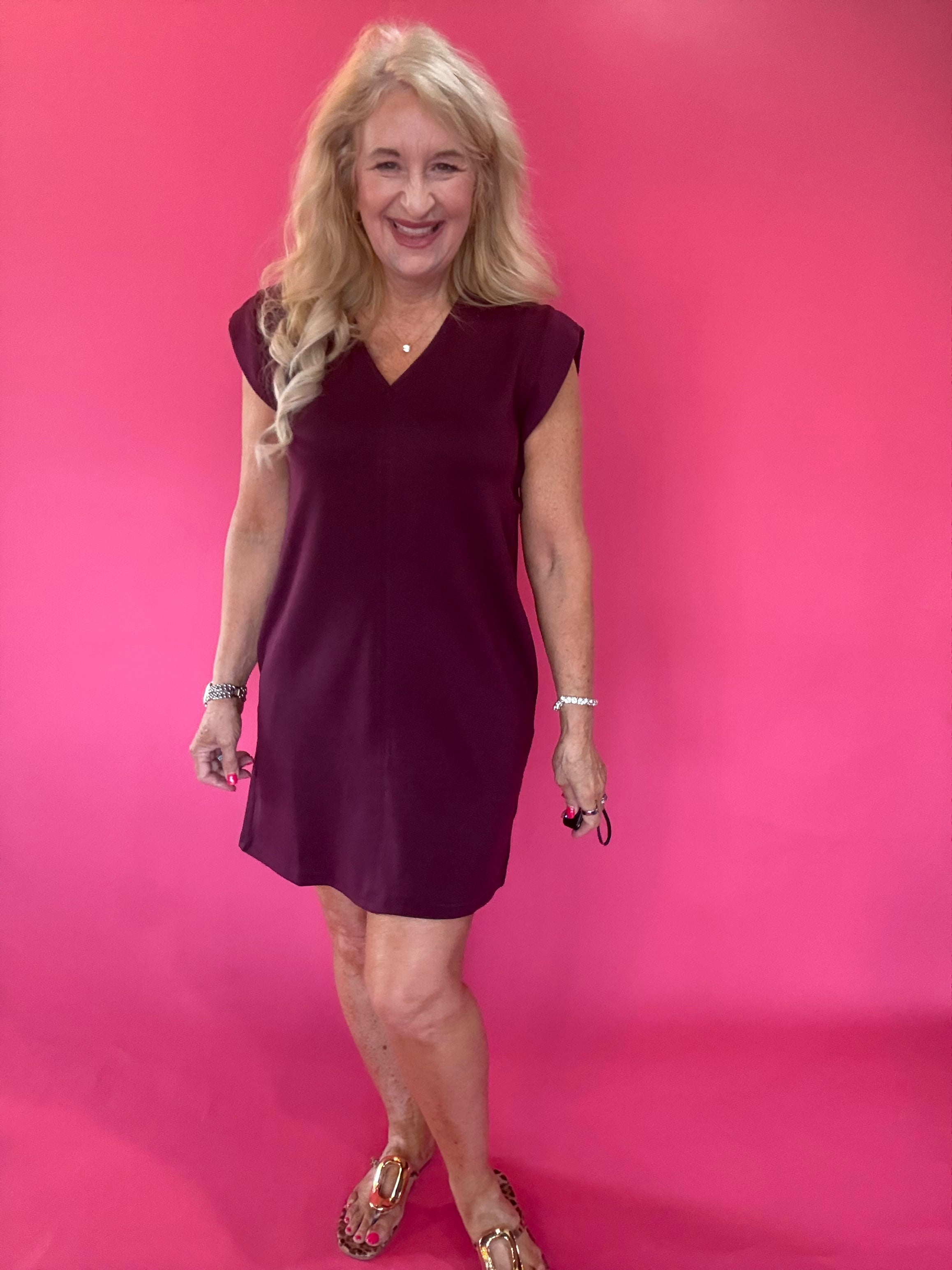 Effortless V-Neck Shift Dress in Burgundy