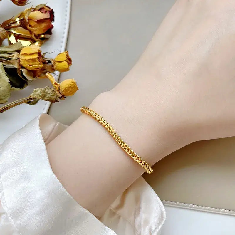 Golden Feather Adjustable Bracelet