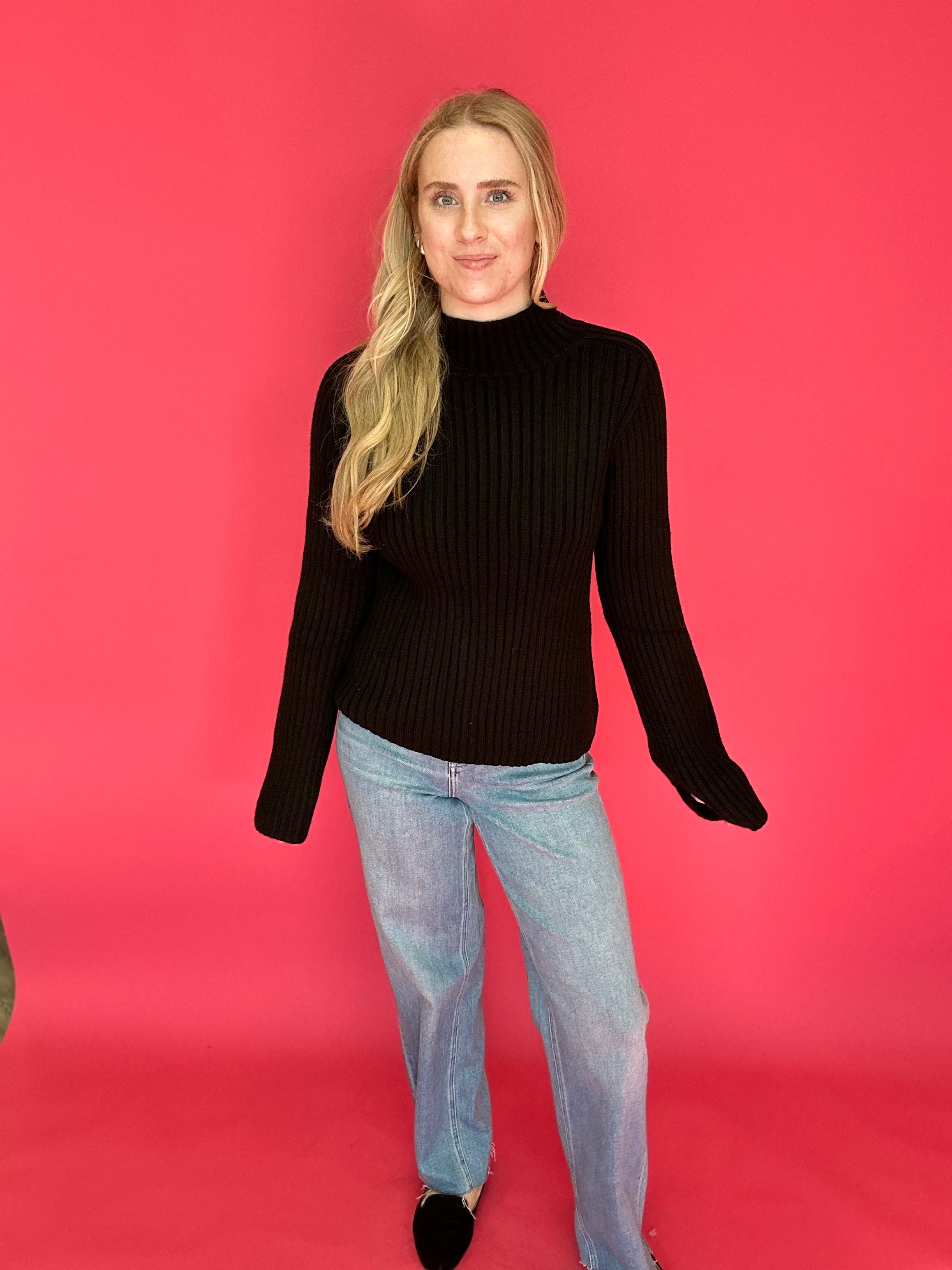 Hera Ribbed Sweater in Black