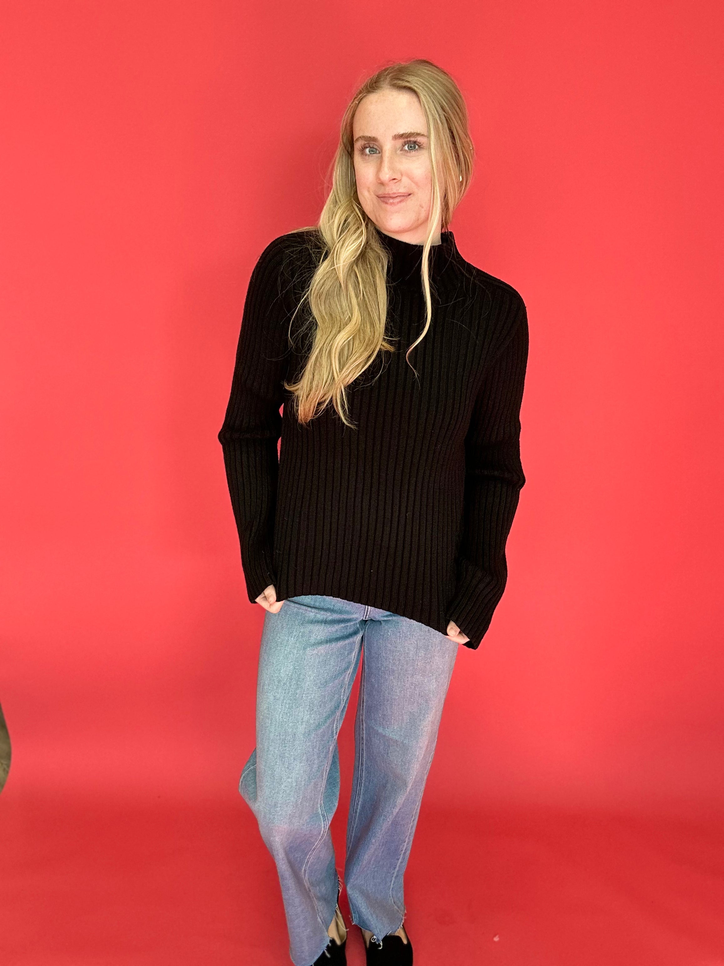 Hera Ribbed Sweater in Black