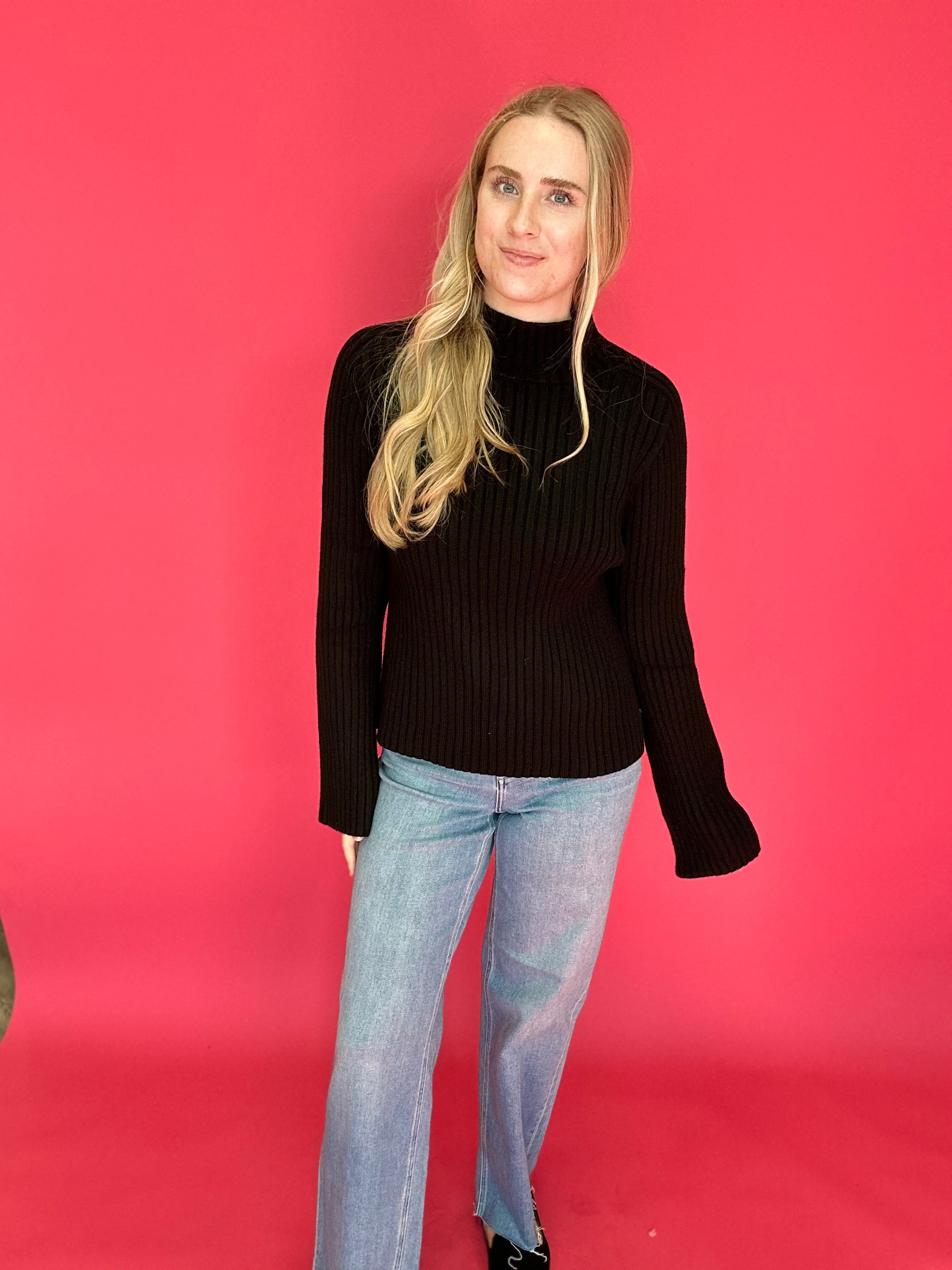 Hera Ribbed Sweater in Black