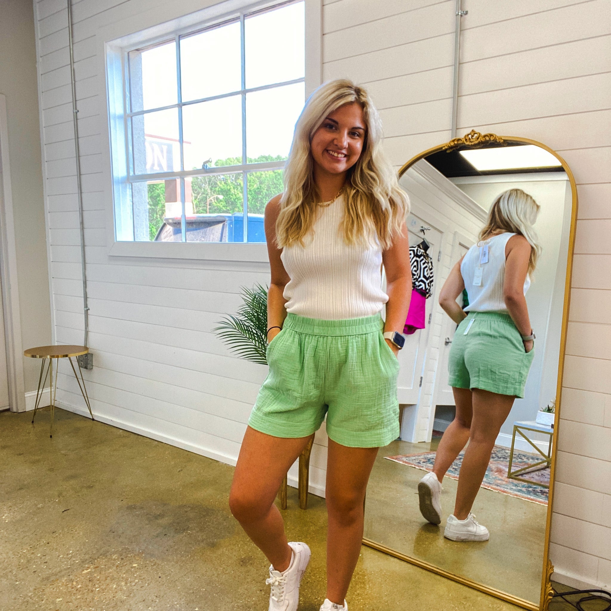 Ollie Cotton Pocketed High Waist Shorts in Mint