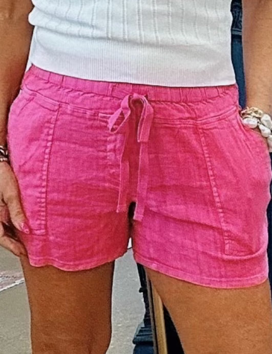 The Comfort Shorts in Pink