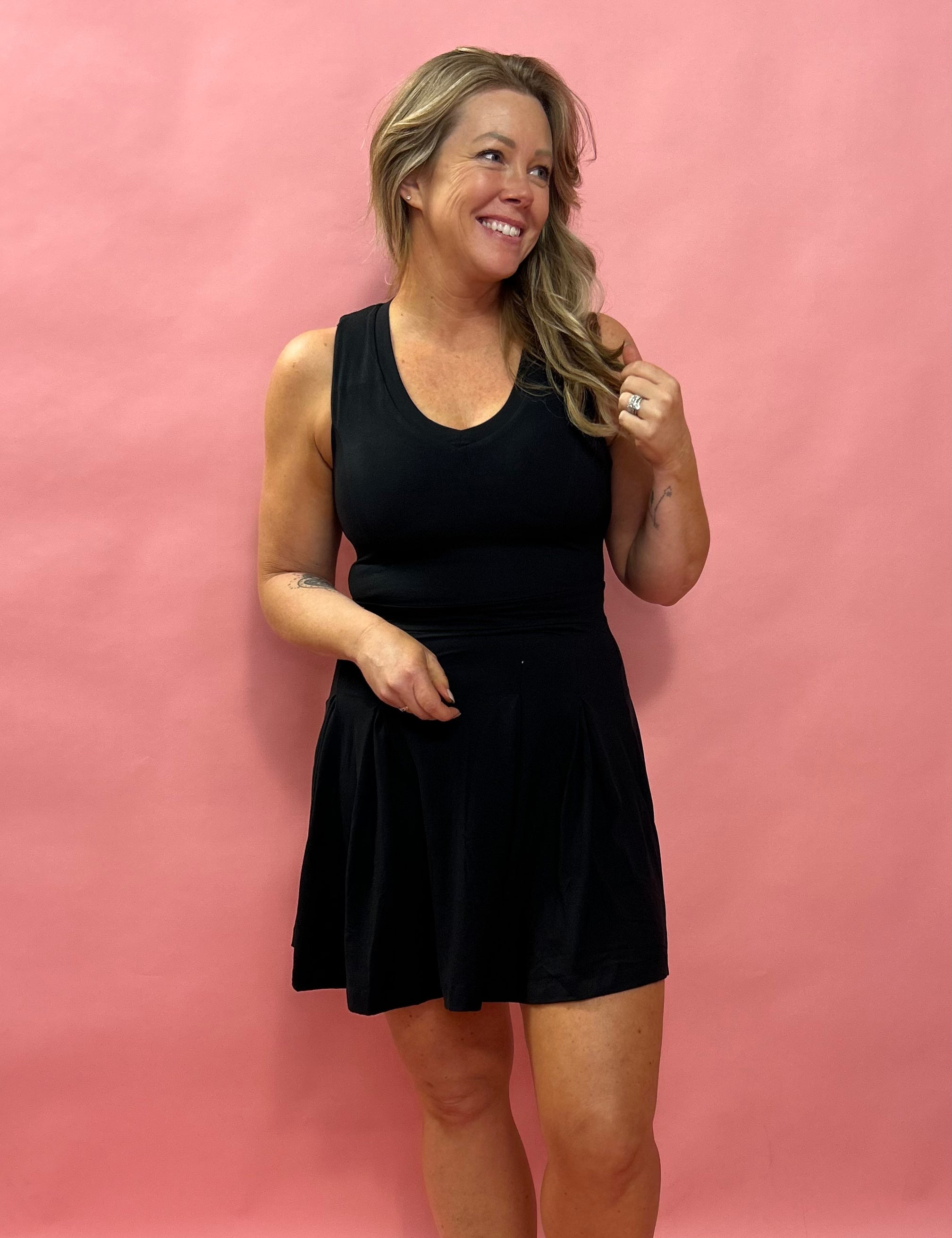 Essential V-Neck Golf Dress with Shorts in Black