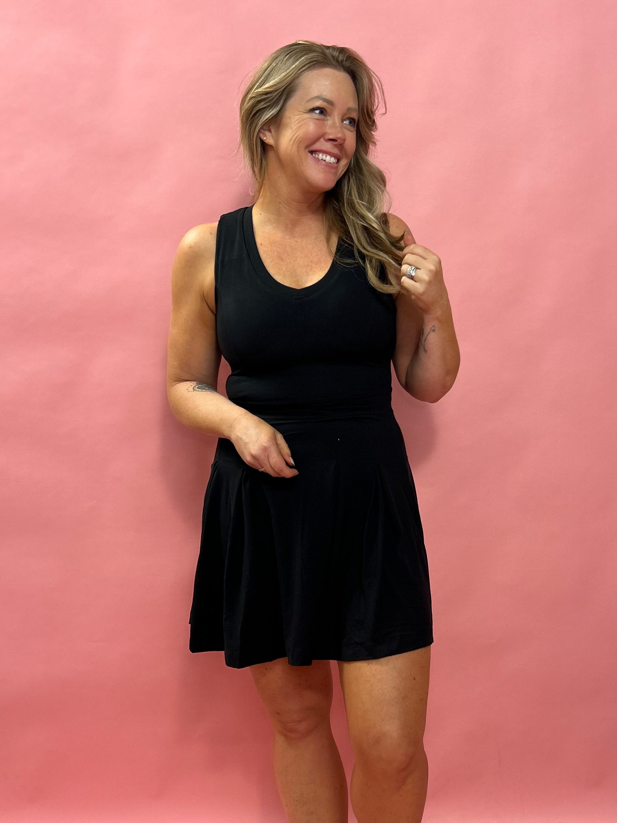 Essential V-Neck Golf Dress with Shorts in Black