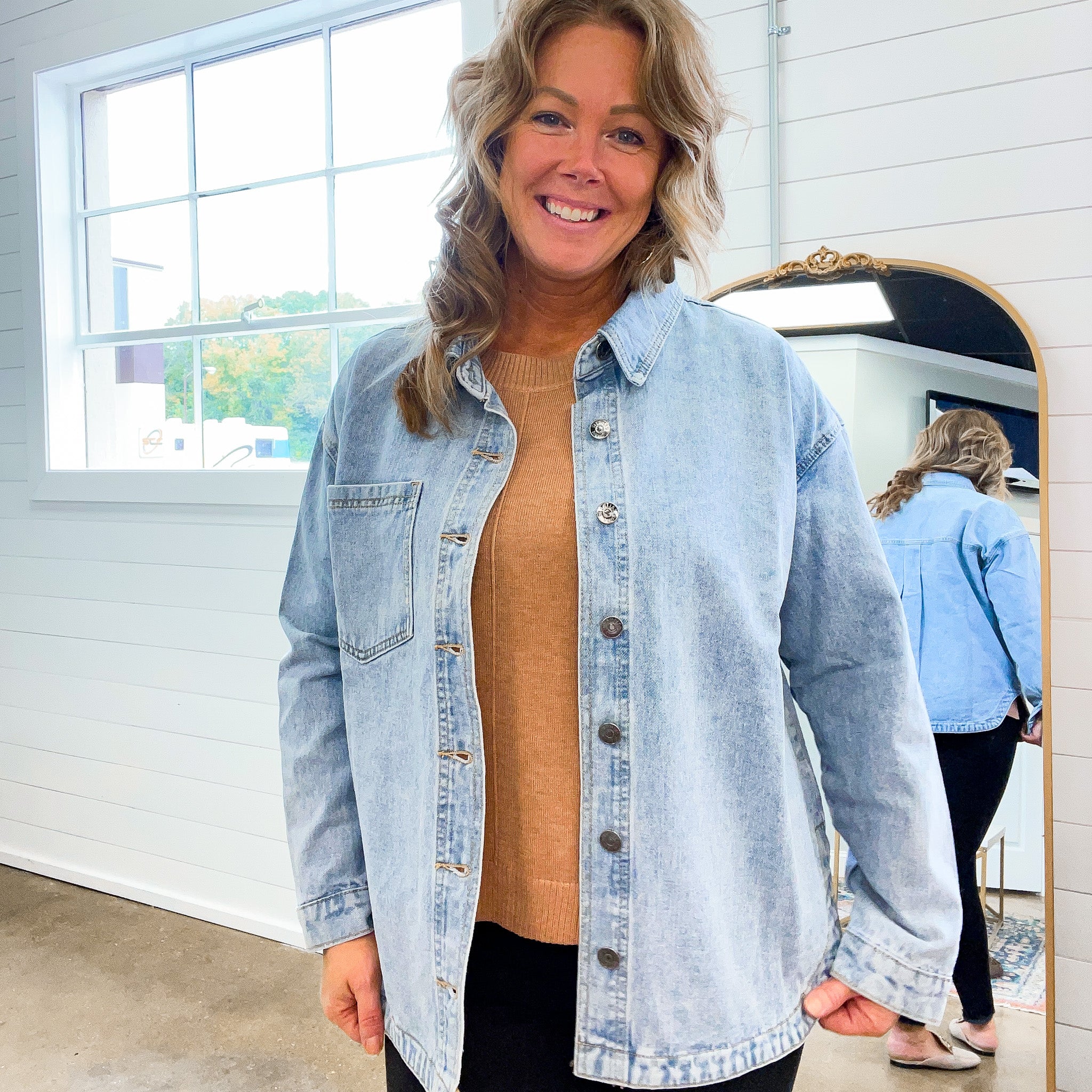 Lady Oversized Denim Jacket in Blue