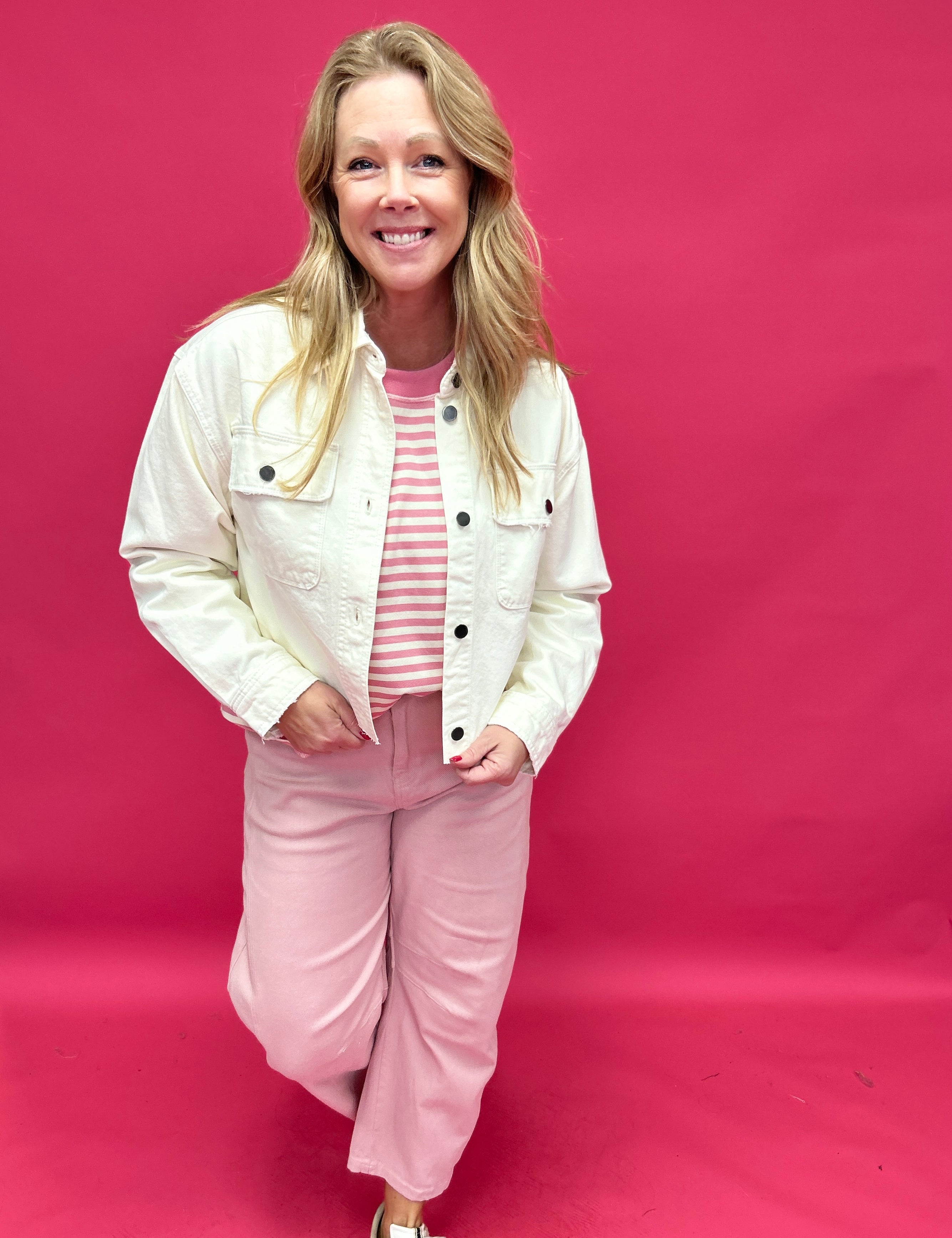 Lana Cropped Denim Jacke in Ecru - Shabby 2 Chic Boutiques