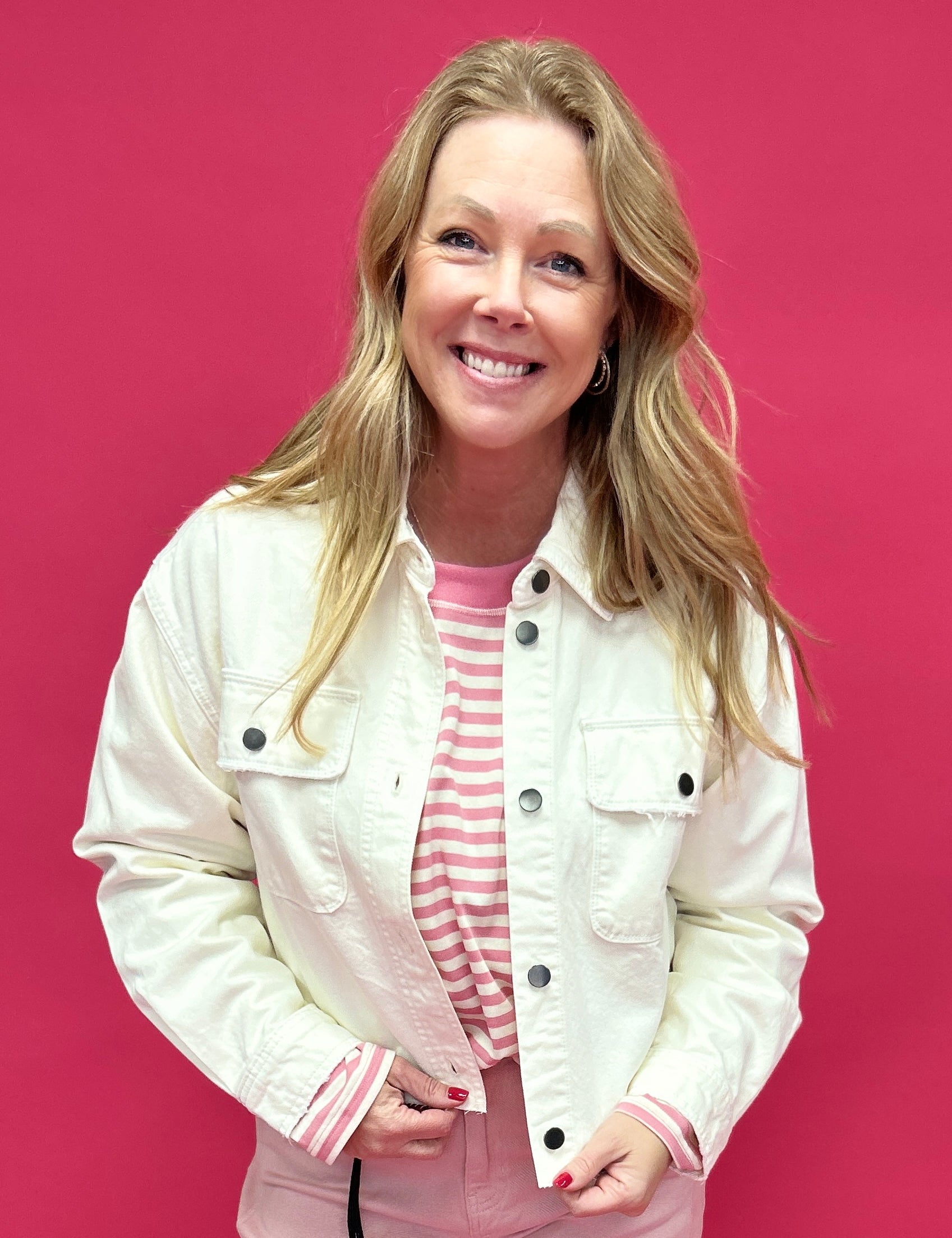 Lana Cropped Denim Jacke in Ecru - Shabby 2 Chic Boutiques