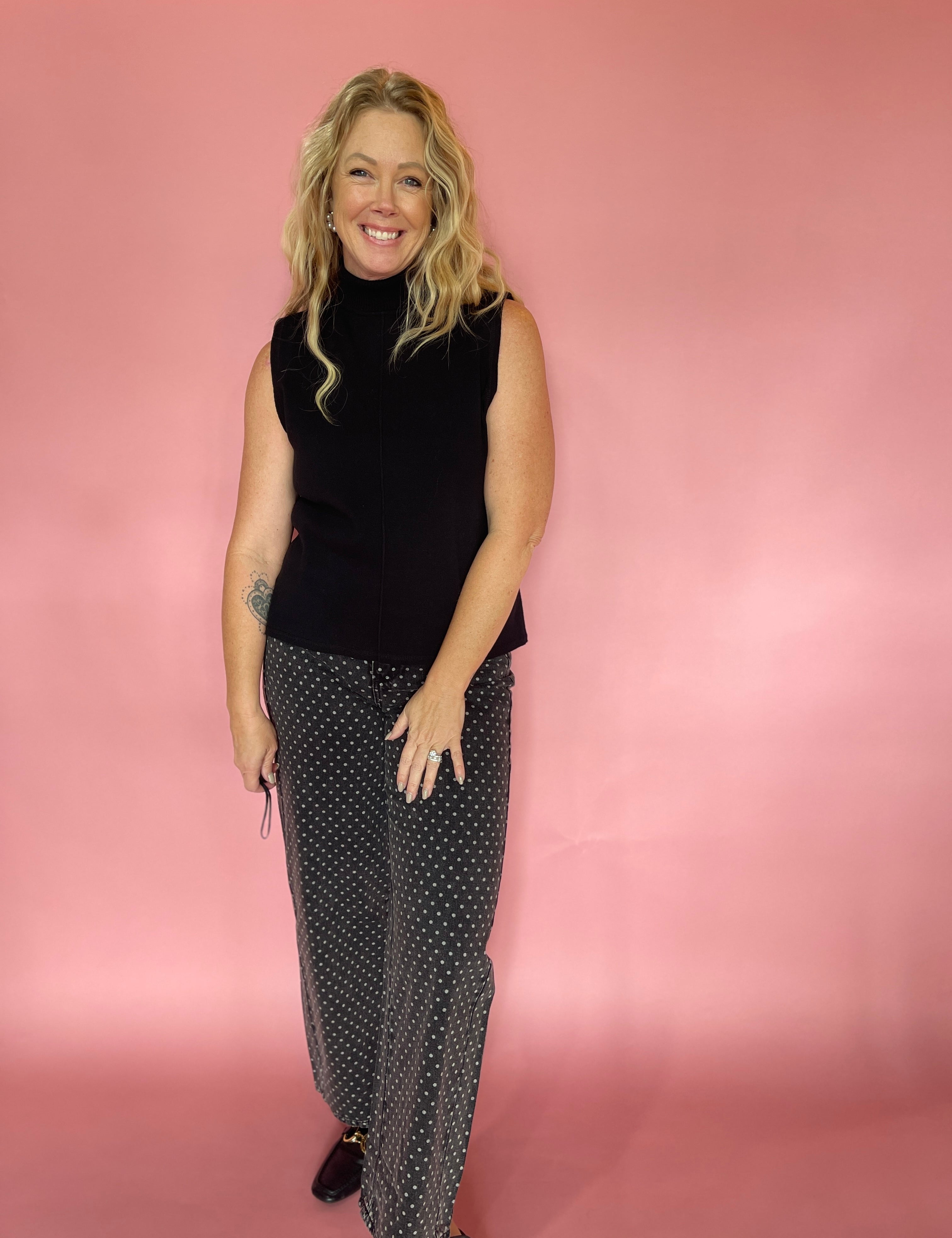 Lightweight Knit Sleeveless Turtleneck Layering Top in Black