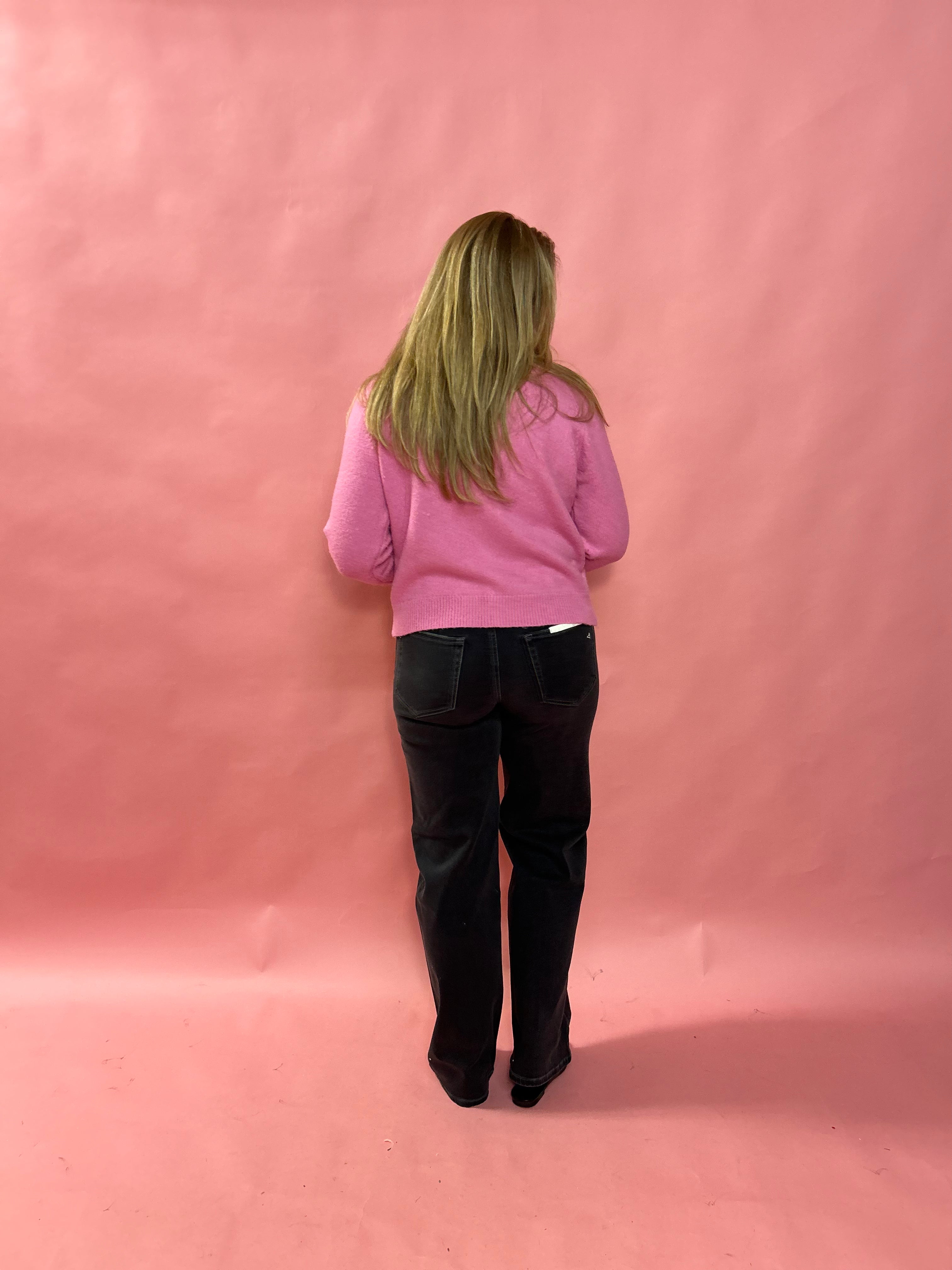 Logan Dark Light Wash Stretch Dad Jean in Charcoal