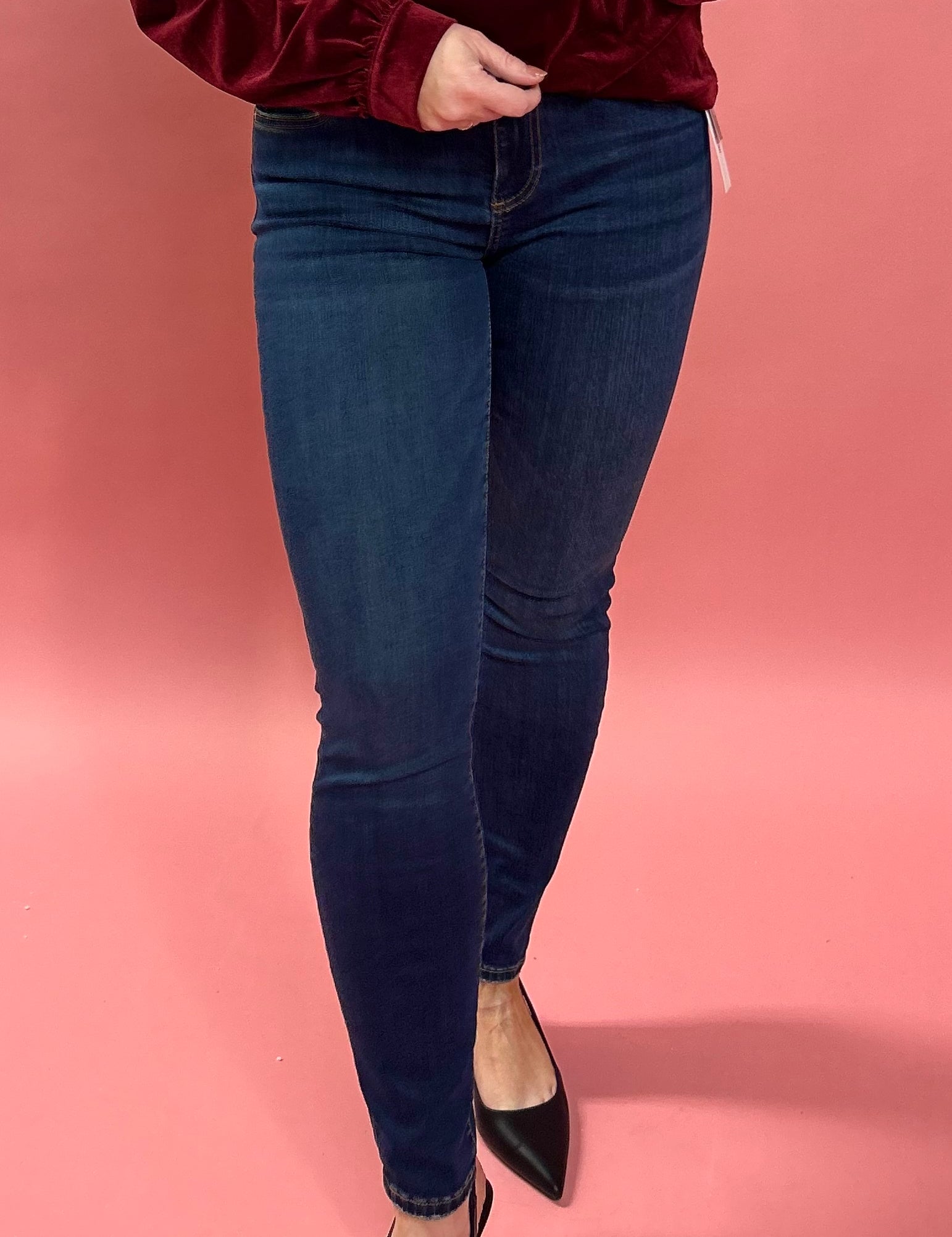 Mia Toothpick Skinny in Dark Stone Base Wash