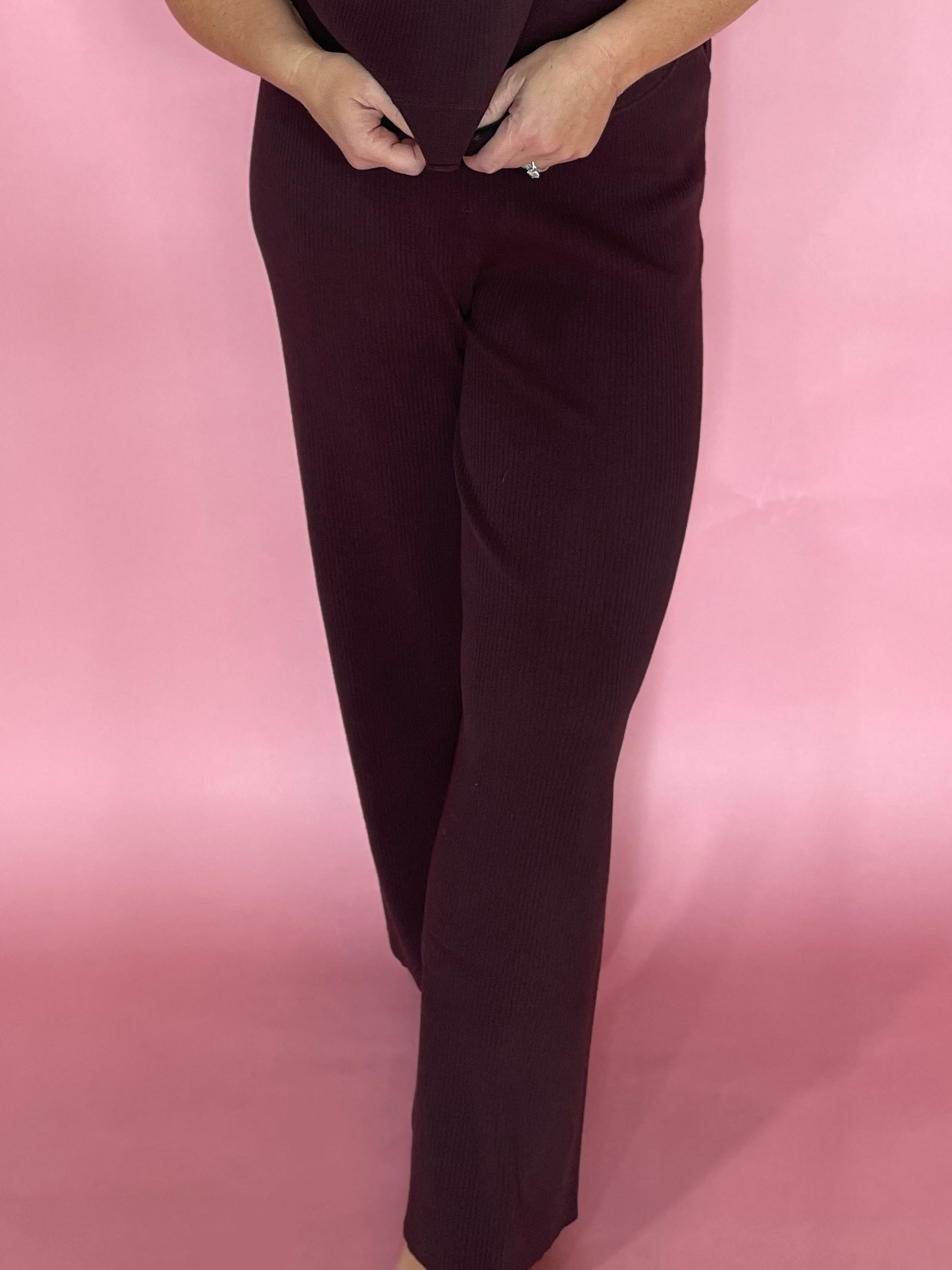 Polished Ease Knit Trousers in Brown