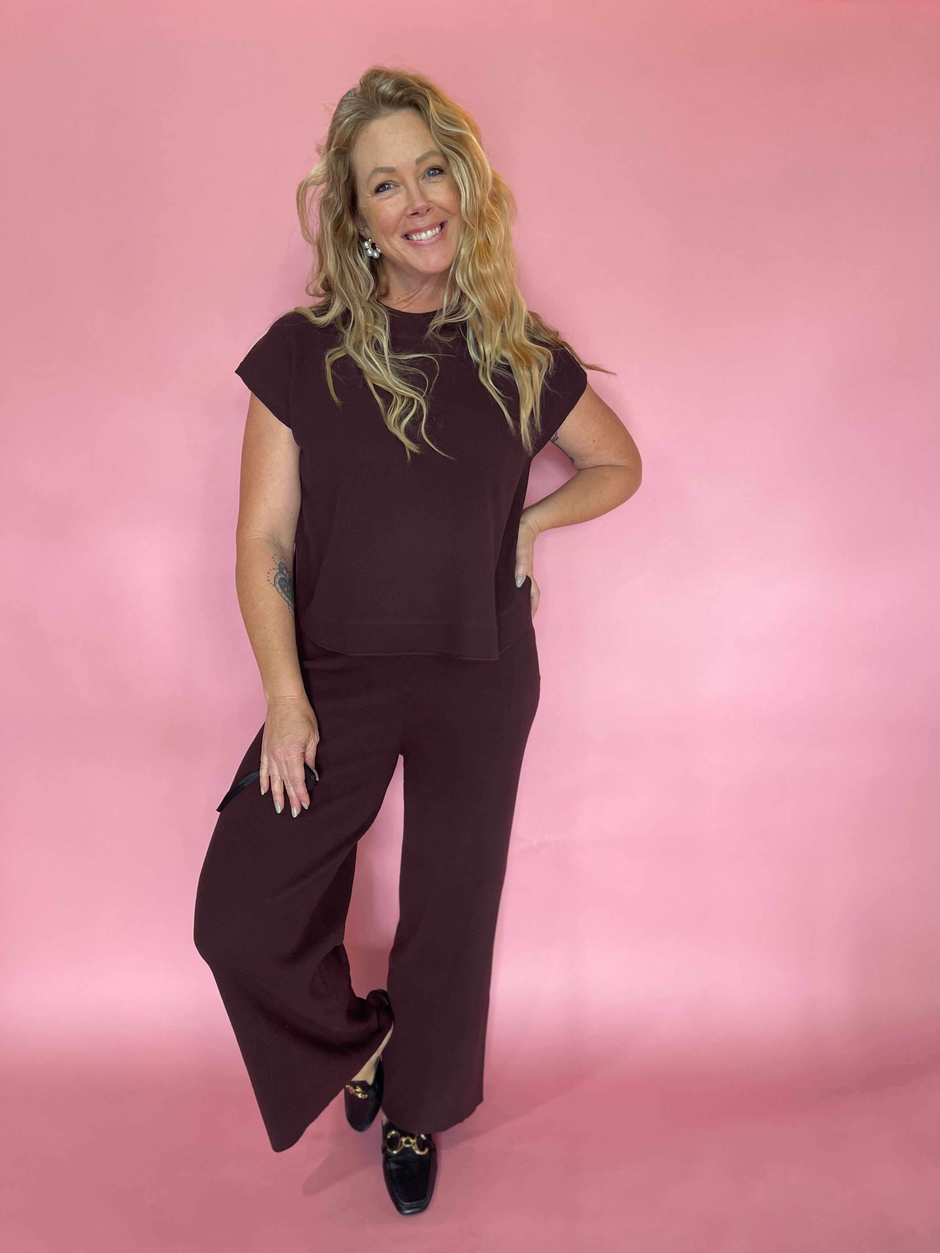 Polished Ease Knit Trousers in Brown