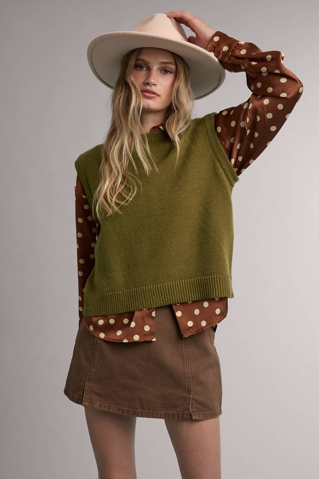 Beige Crew Neck Knit Vest