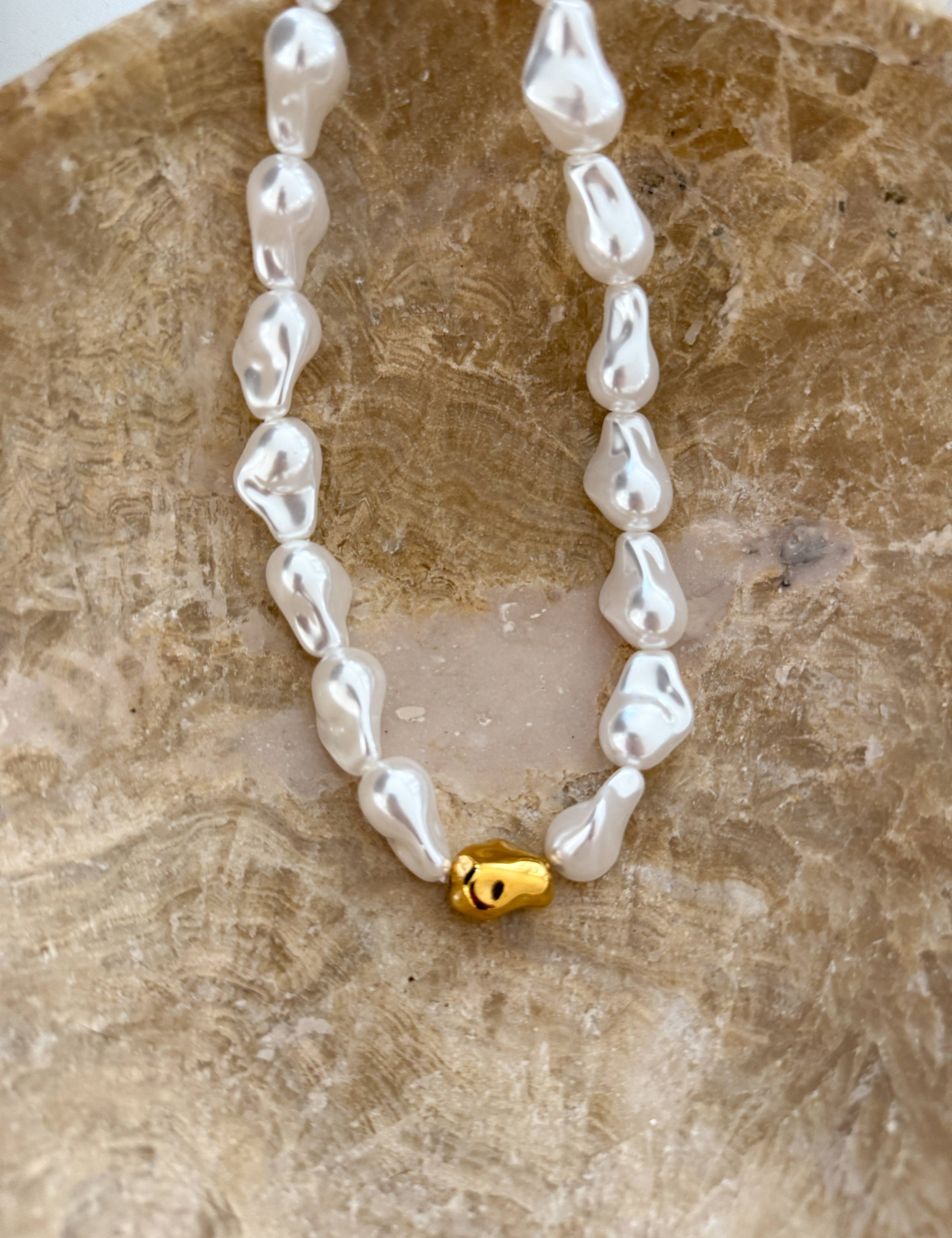 Golden Glow Chunky Pearl Necklace