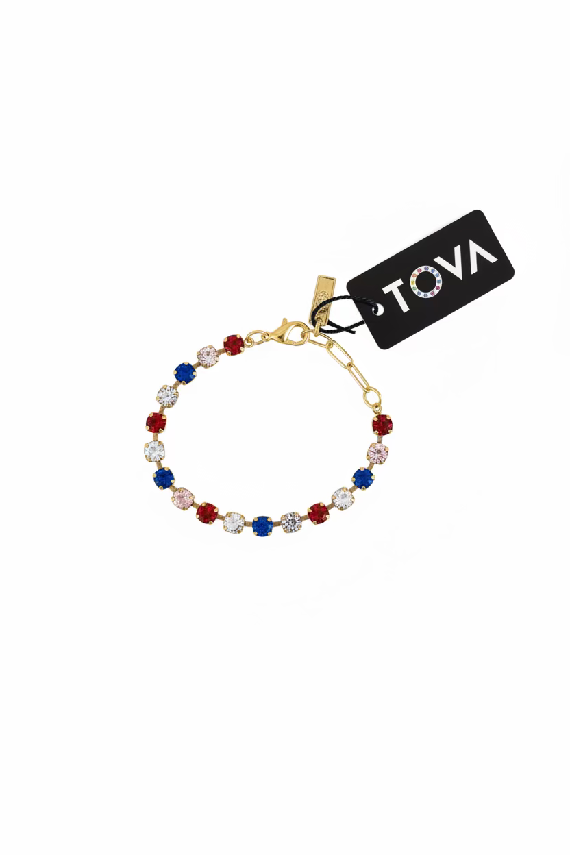 Close-up of the mixed red, white, and blue stone pattern on the Sarina stretch bracelet