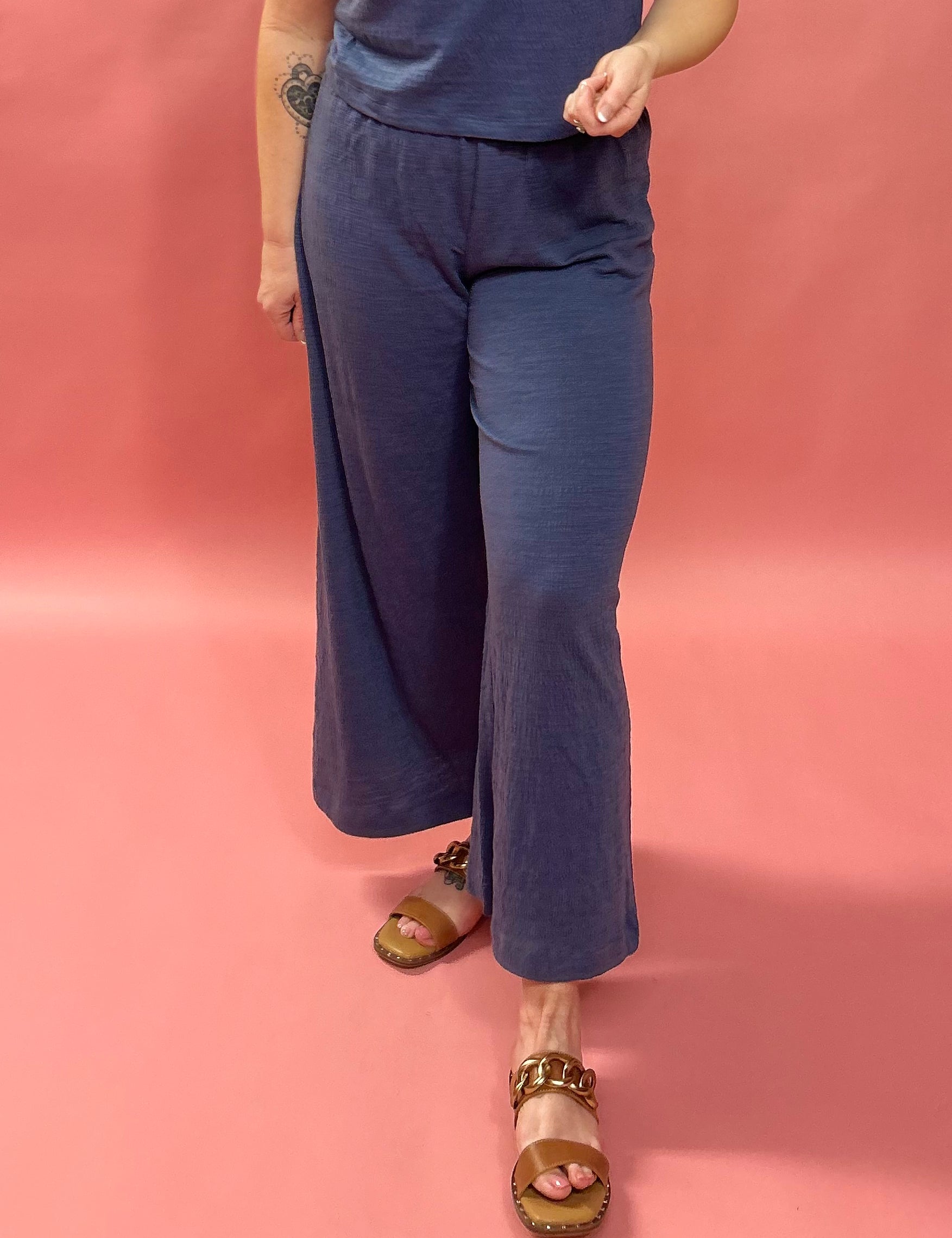 Scout Textured Slub Pant in Worn Blue