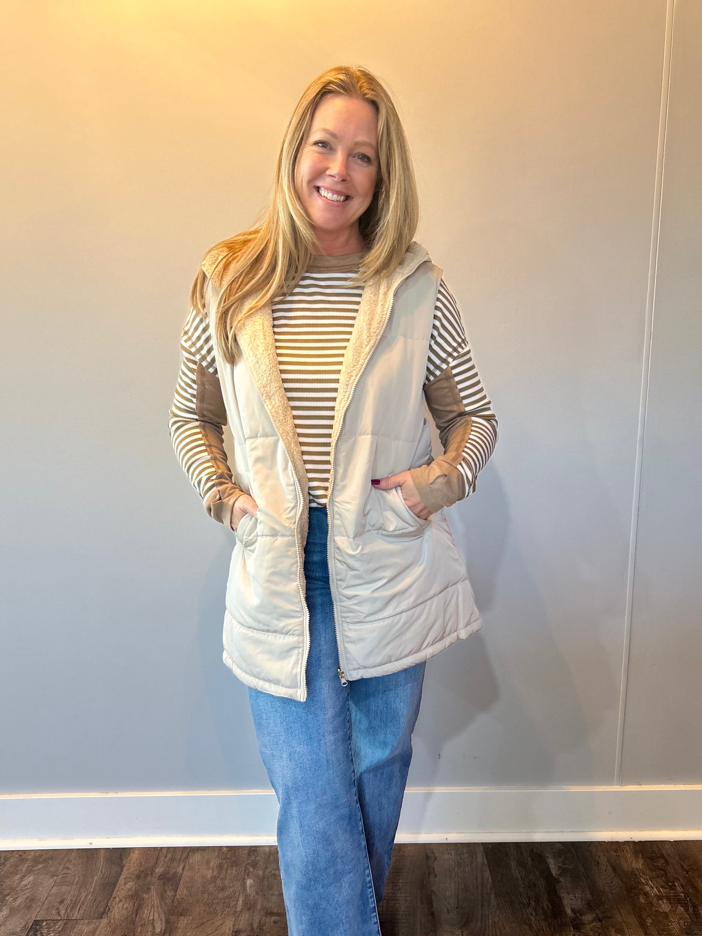 Sienna HR Straight Leg in Resilently Wash