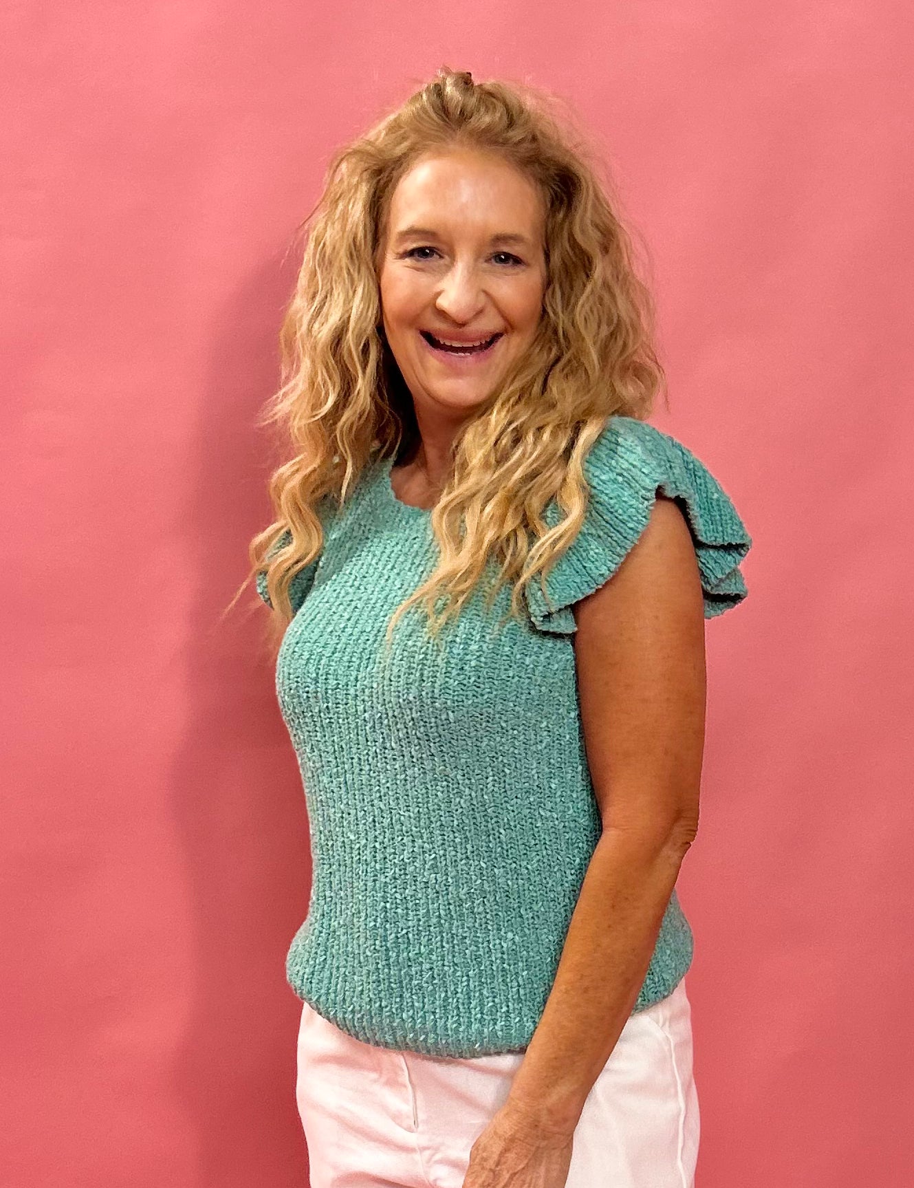 Sweet Ruffle Sleeve Sweater Tank in Emerald