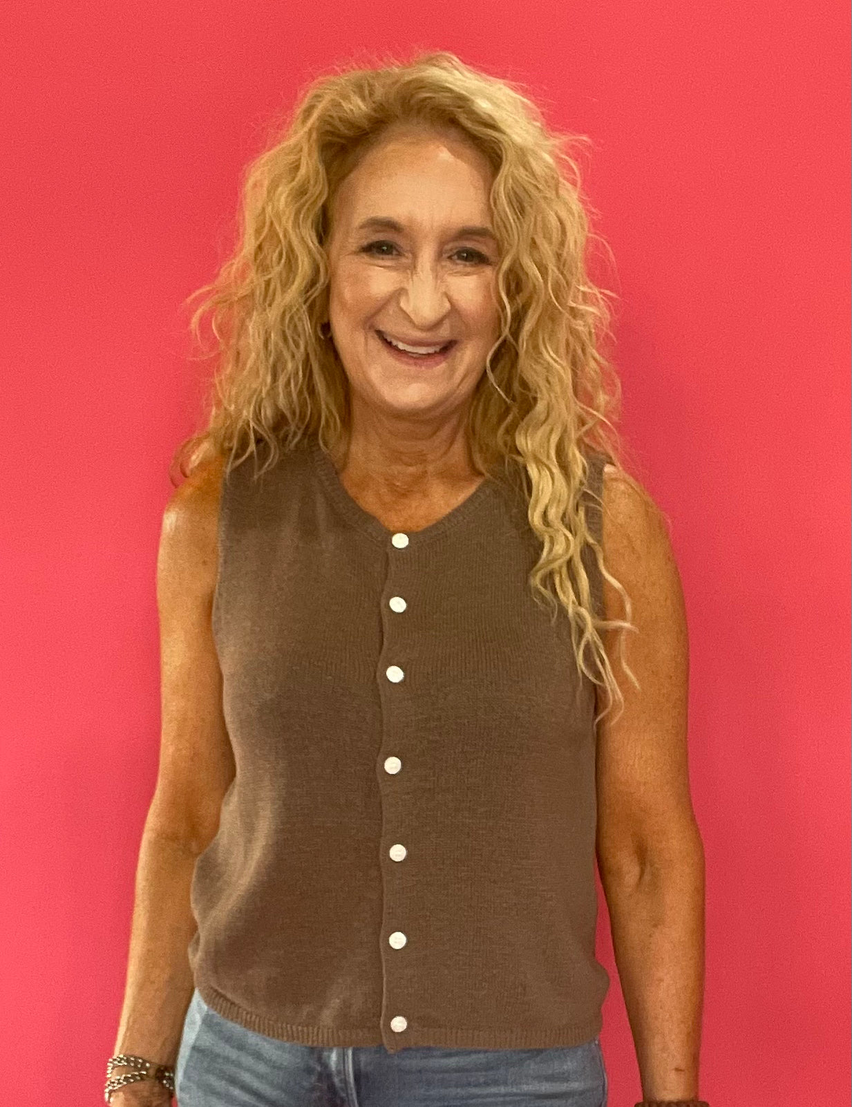 Syd Sweater Vest in Pebble Coast