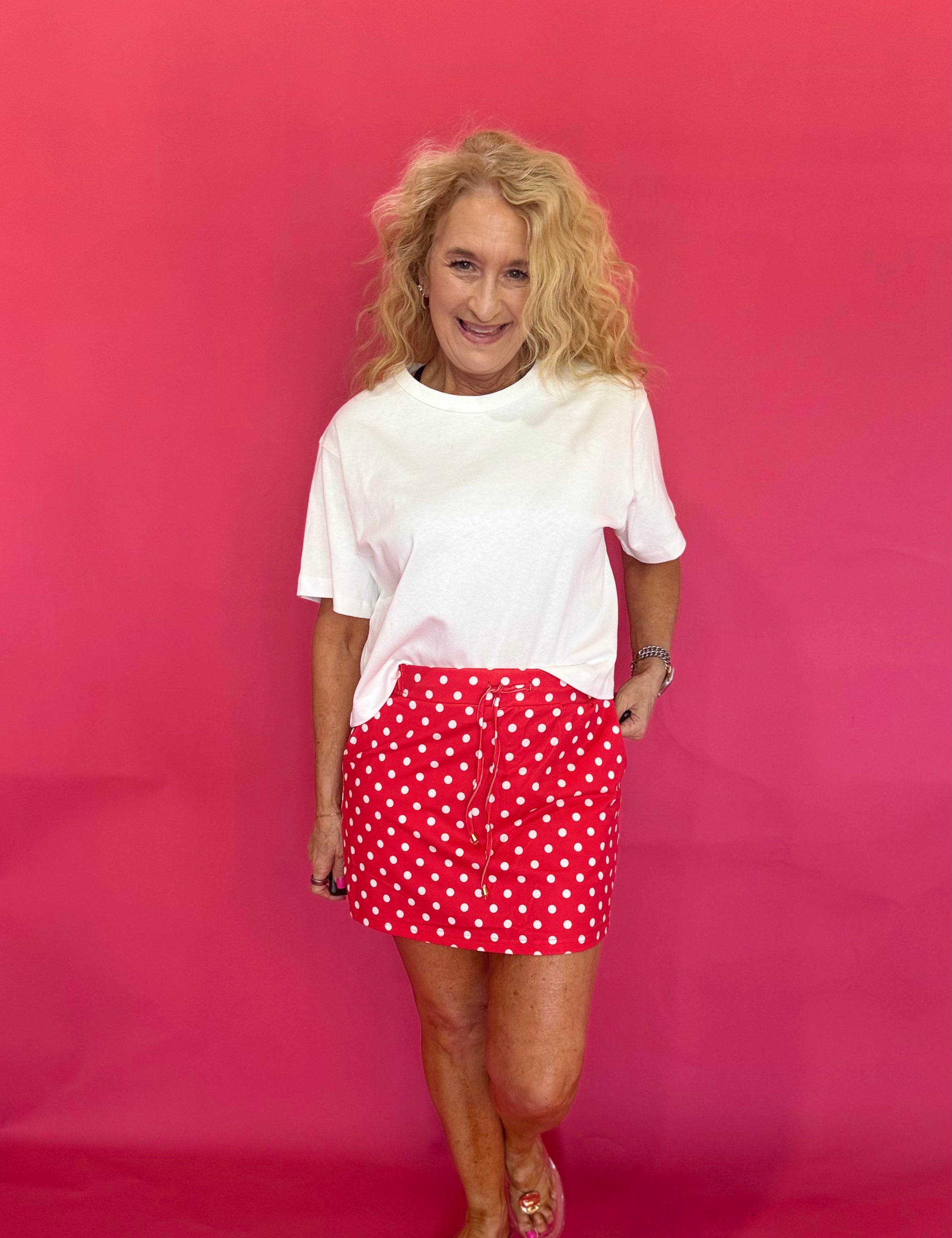 The “Bare Minimum, Still Cute” Linen Tee - Shabby 2 Chic Boutiques