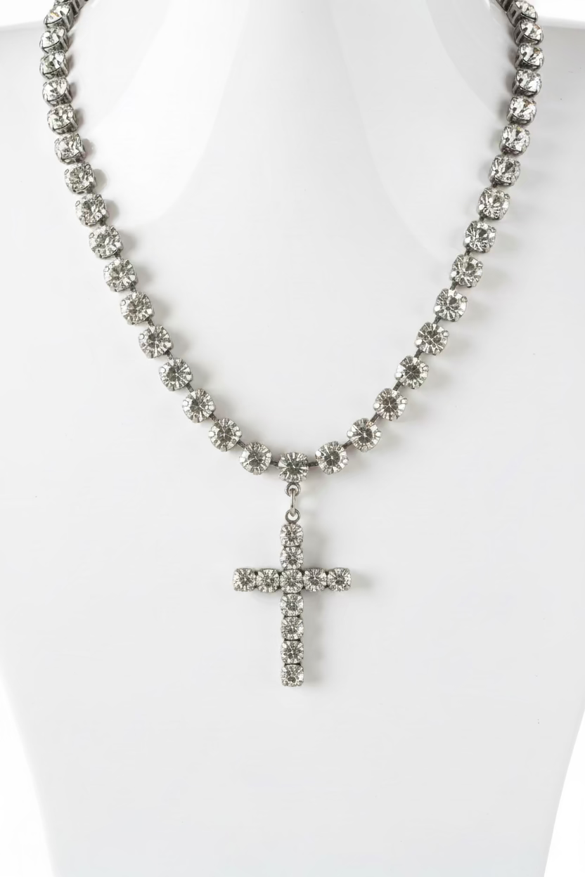 Donatella Necklace in Antique Silver Necklace Tova