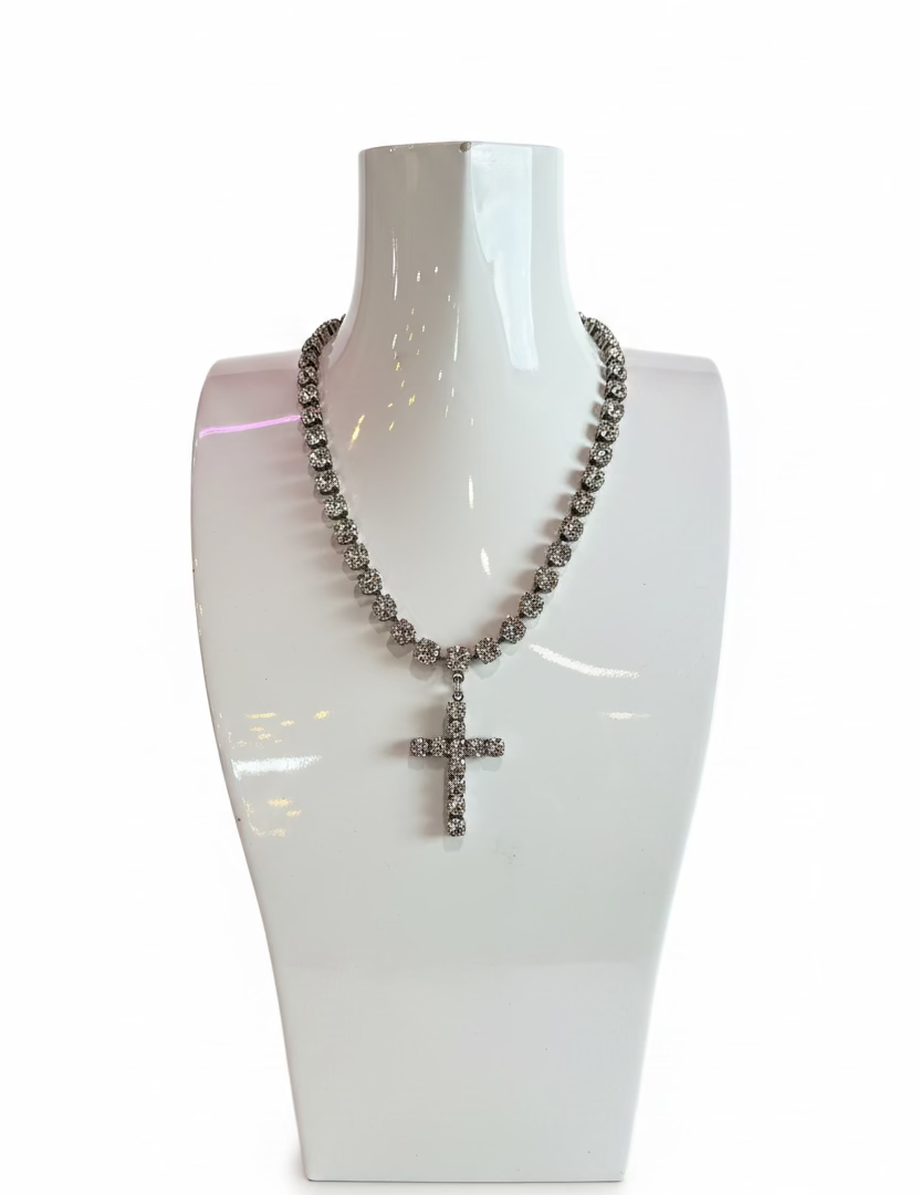 Donatella Necklace in Antique Silver Necklace Tova