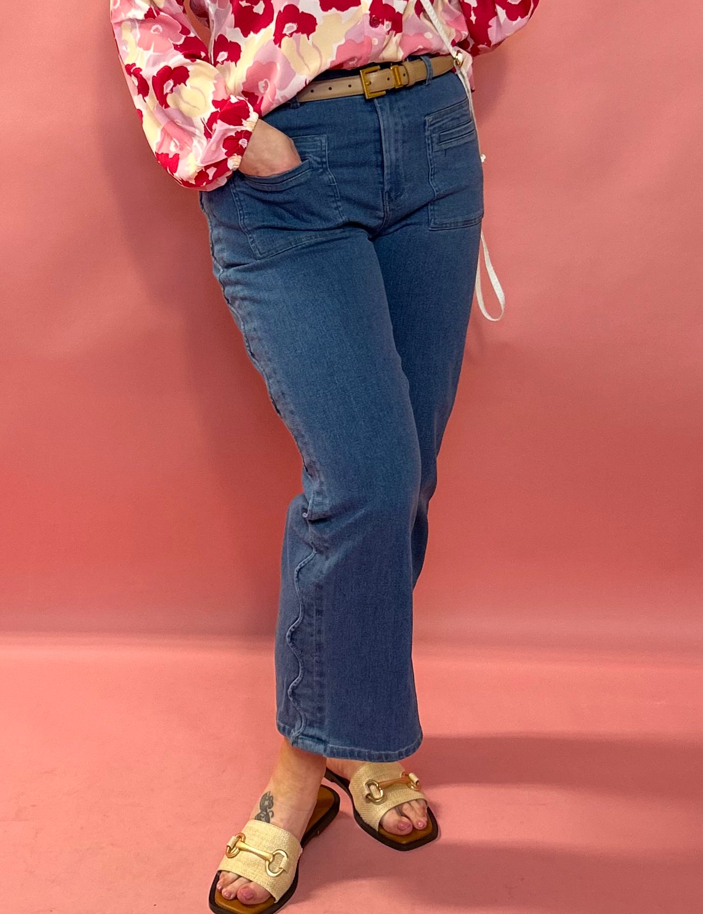Urban Edge: Medium Wash Barrel Denim Jeans