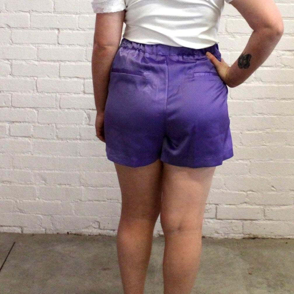 Bailey Pocketed Satin Shorts in Lavender