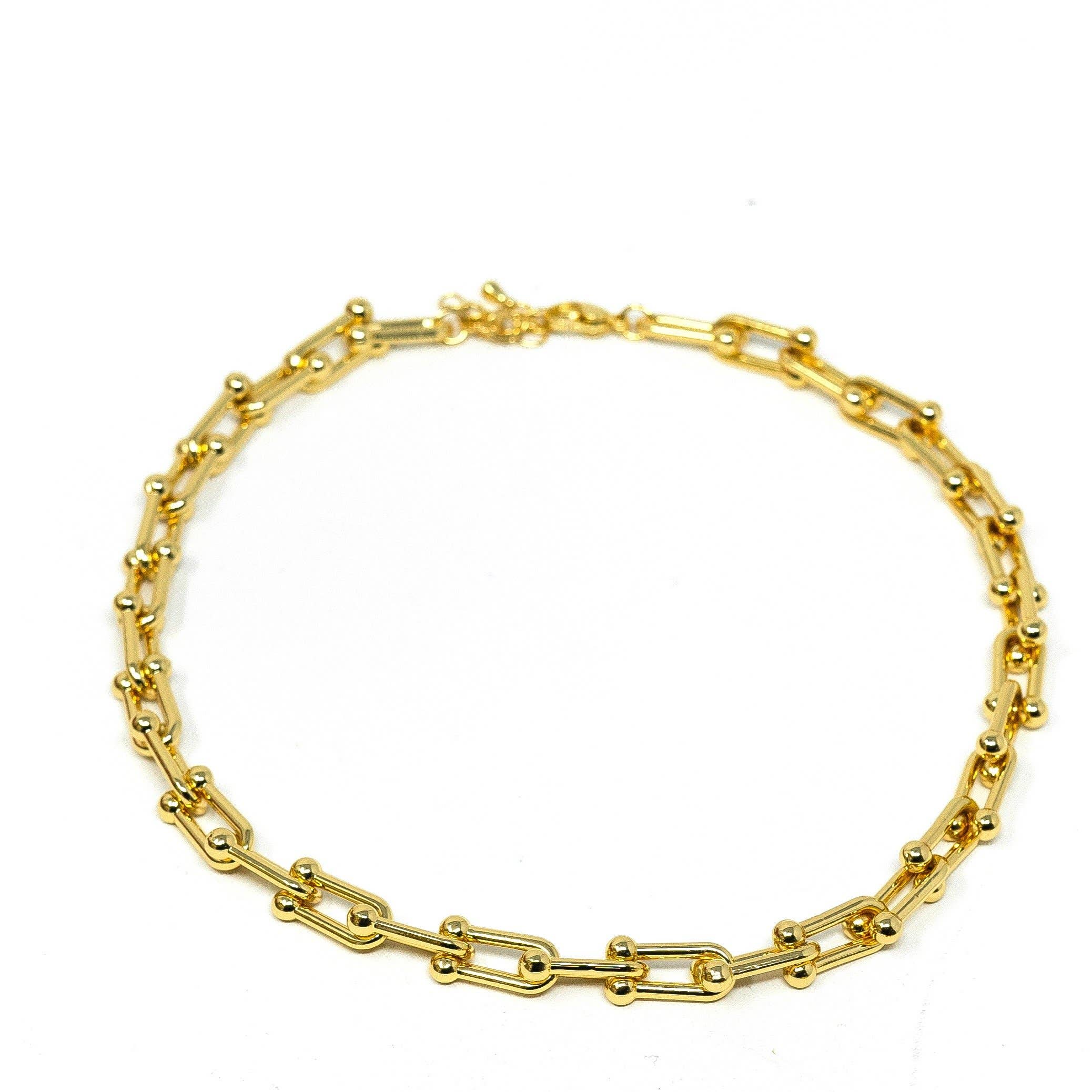 Graduated Chain Link Necklace in Gold