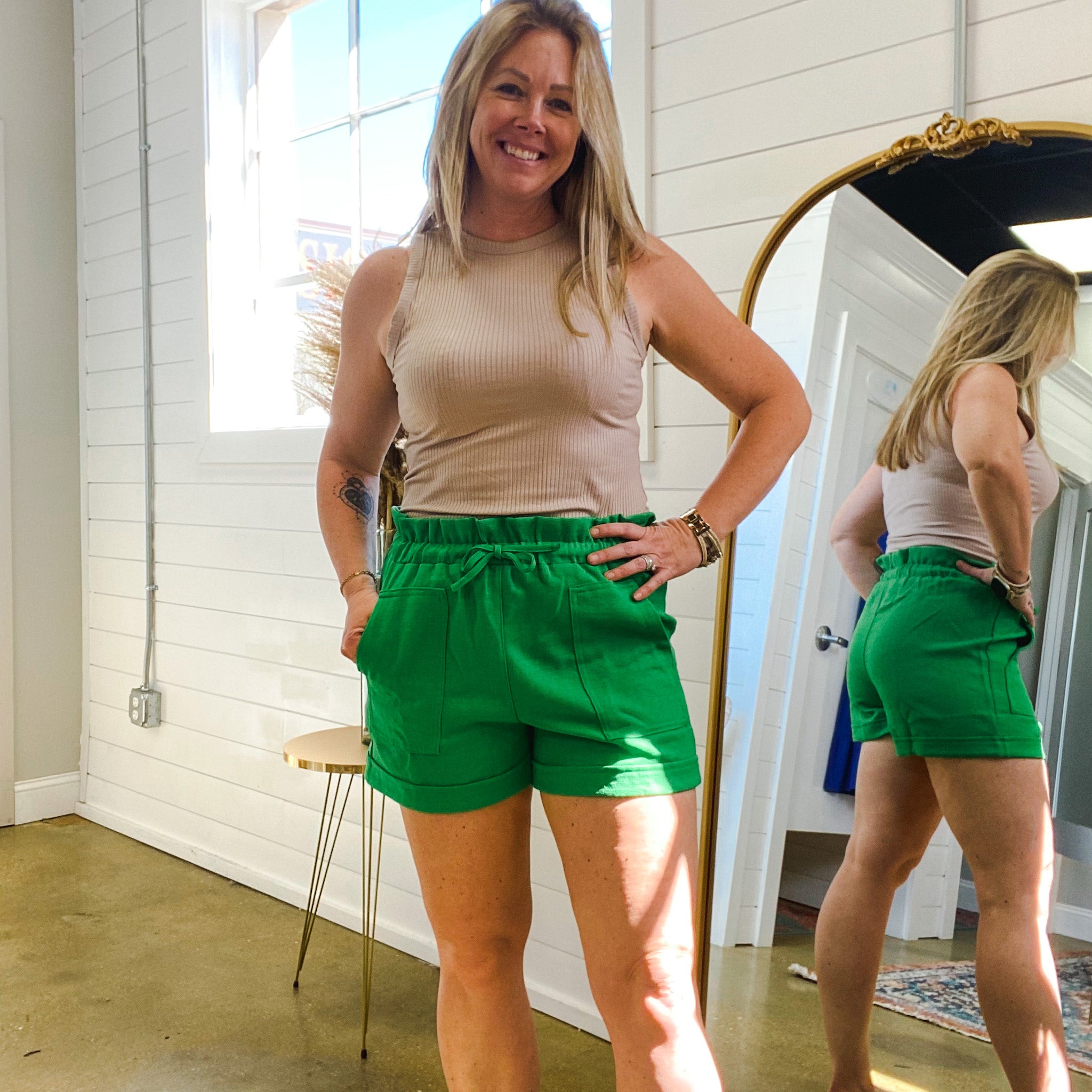 Offshore Dreams Pocketed Drawstring Shorts in Kelly Green